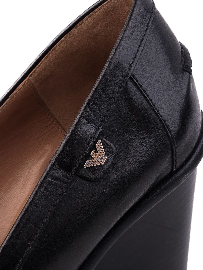 Excellent Emporio Armani Black Leather Loafer-Style Pumps Size 38