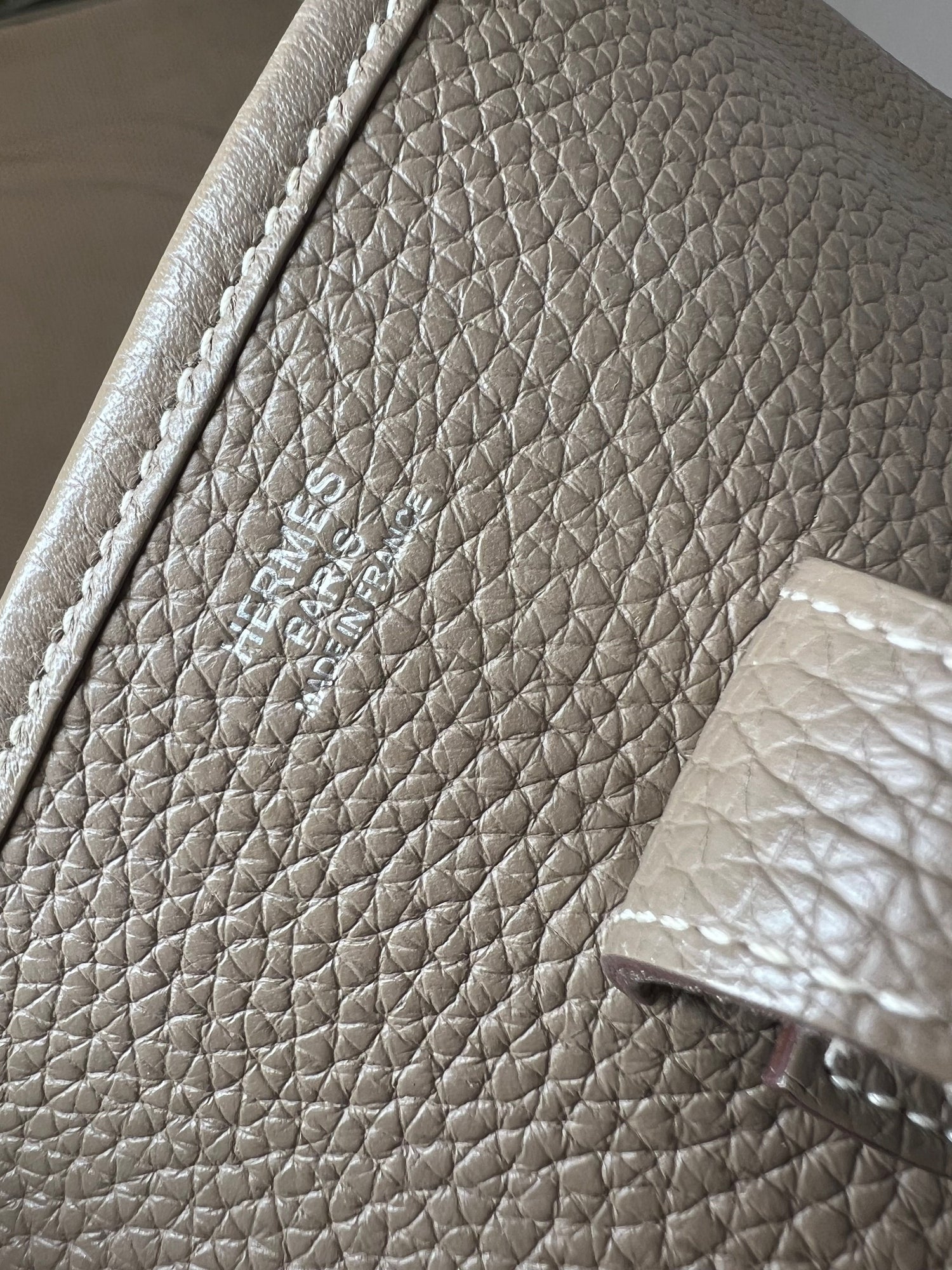 Hermes Evelyne III PM, Clemence
