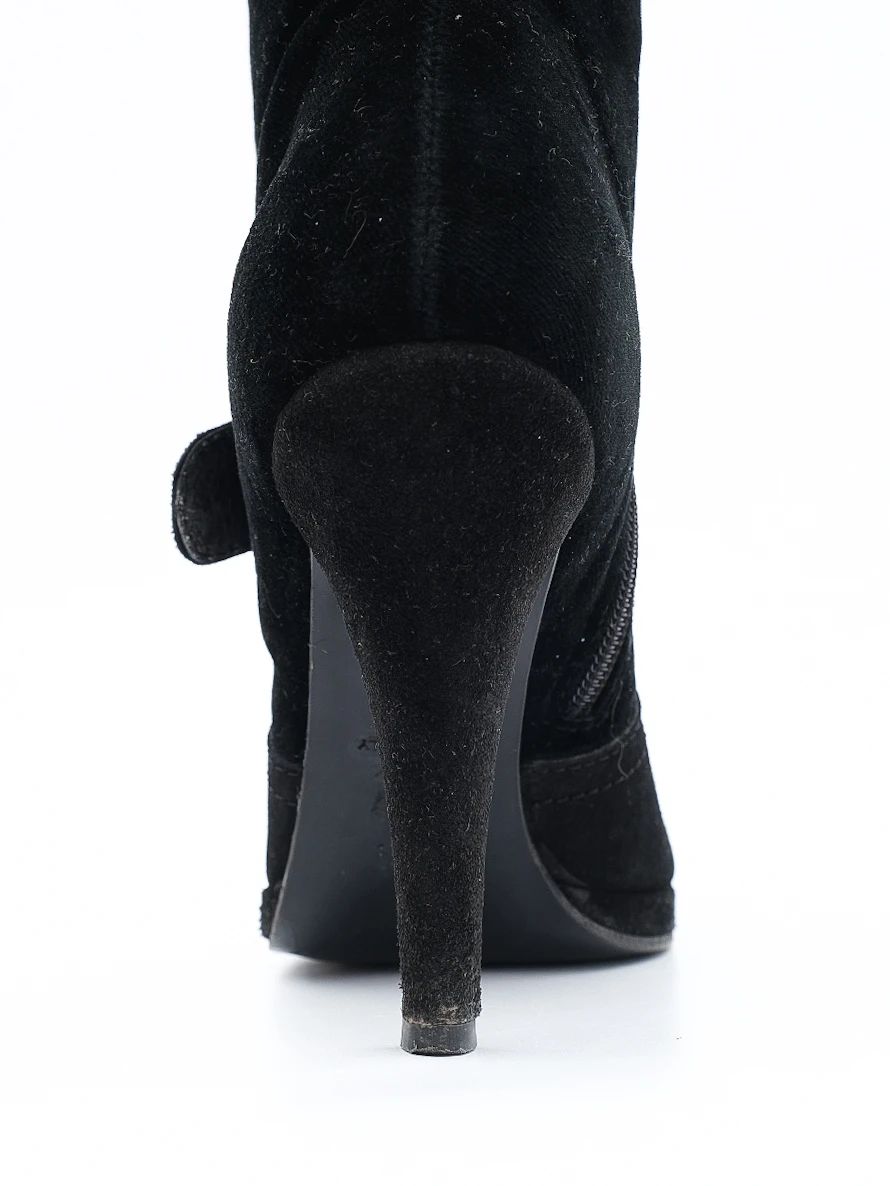 Excellent GF Ferre Black Leather High-Heeled Ankle Boots Size 38.5