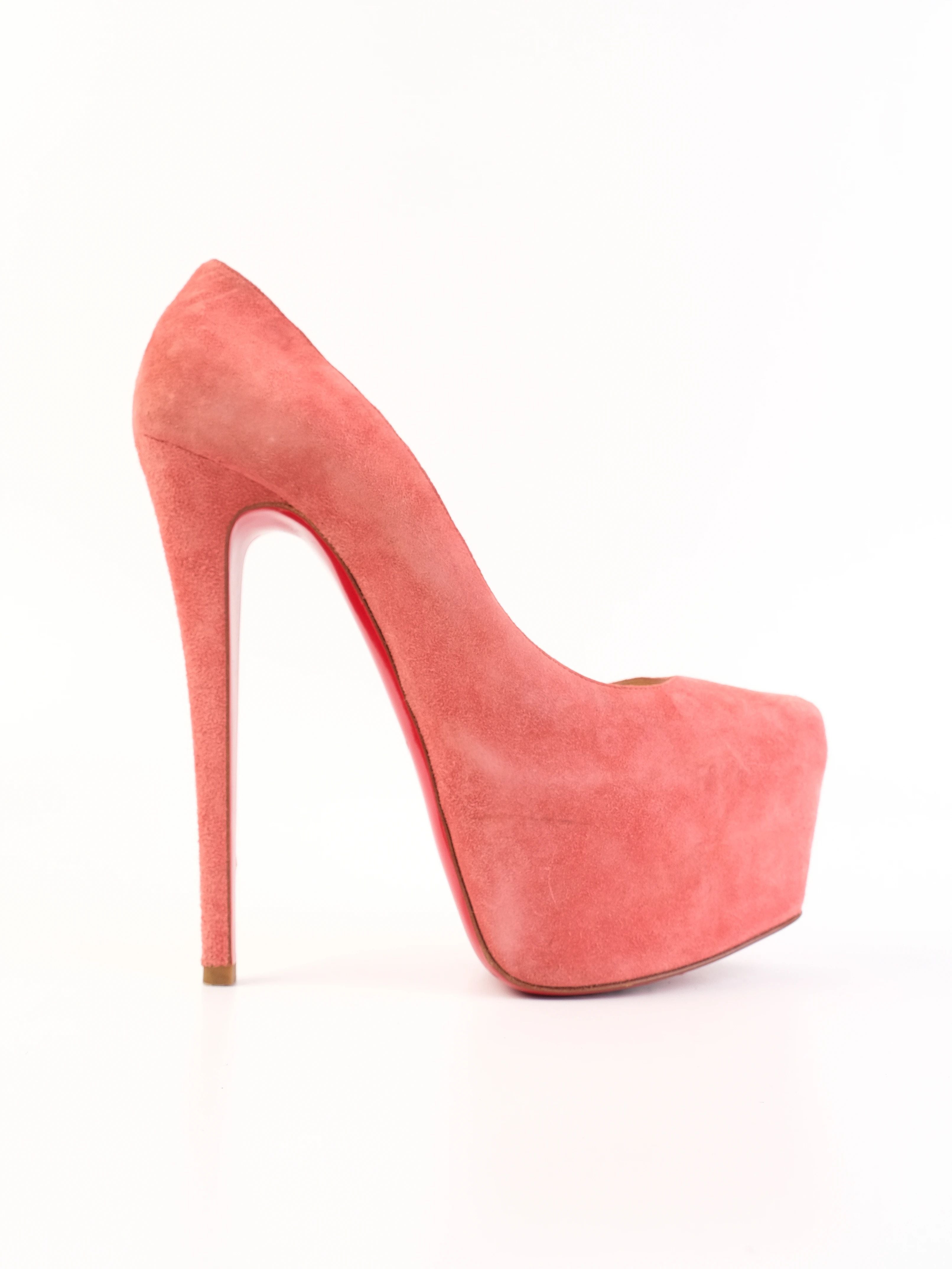 Excellent Christian Louboutin Pink Leather High Heels Size 37.5
