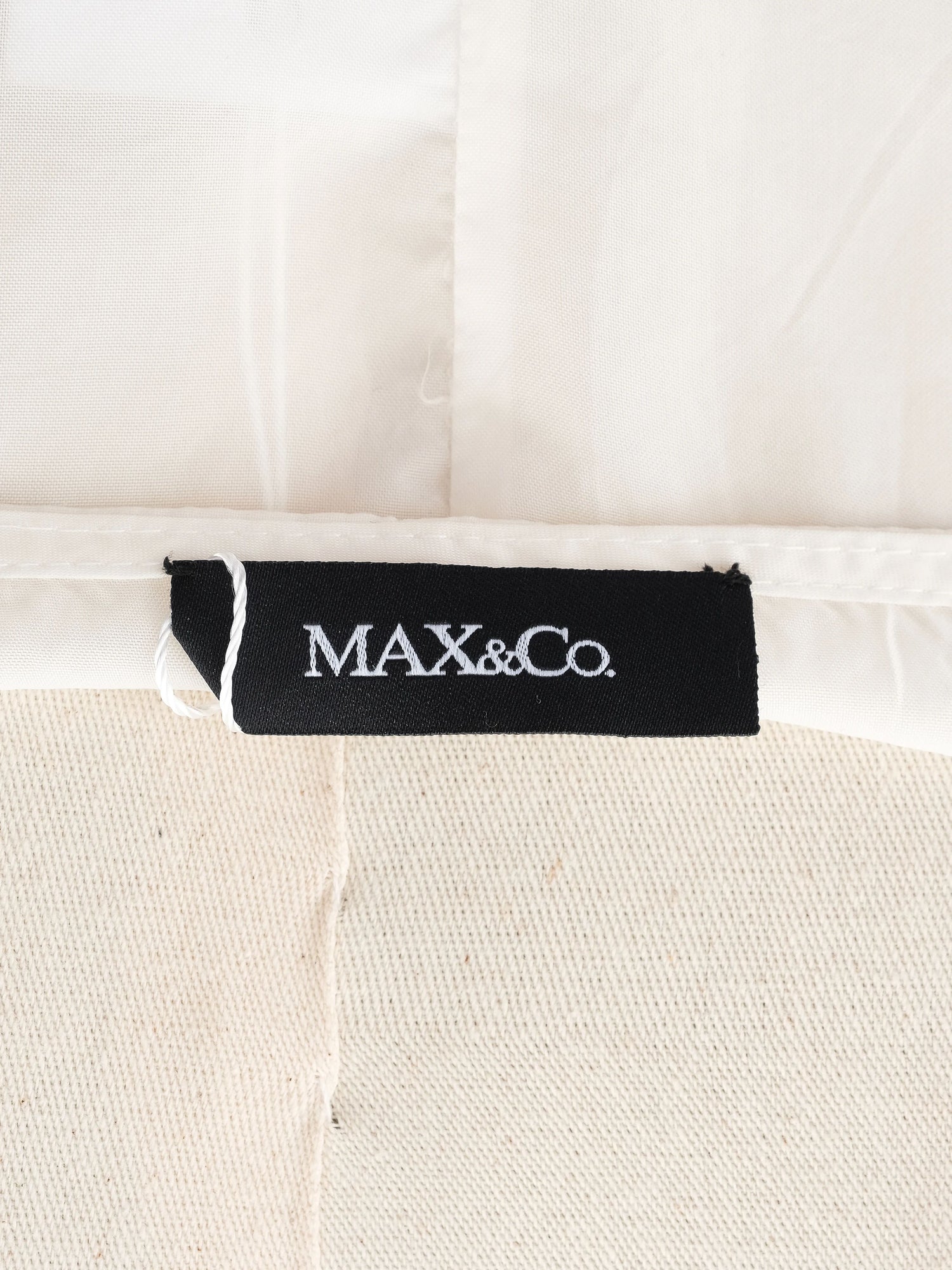 Excellent MaxCo White Cotton Sleeveless Blouse Size S with Ruffles