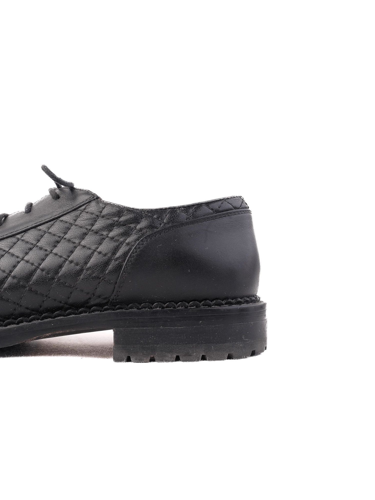 Average Easy by Loriblu Black Leather Shoes Size 36 with Quilted Detailing