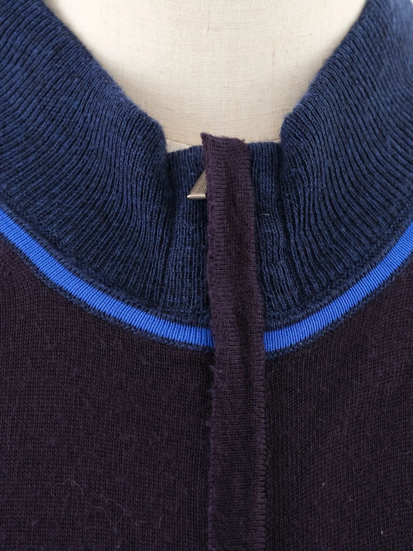 Excellent Armani Collezioni Dark Blue & Black Wool Cardigan Size XL