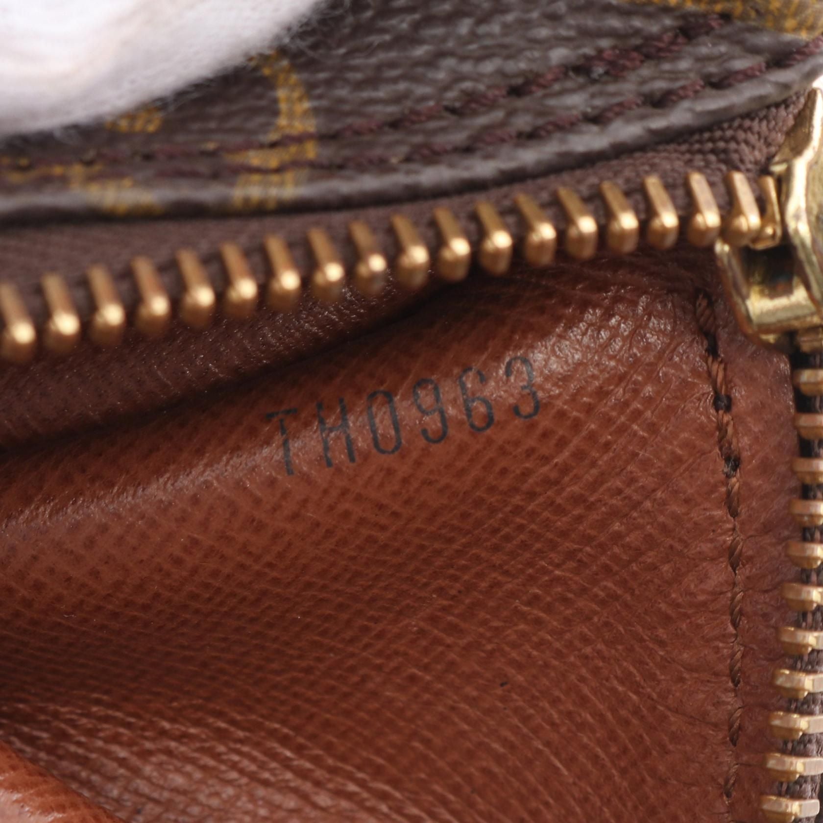 Louis Vuitton Vintage Papillon 26, Monogram