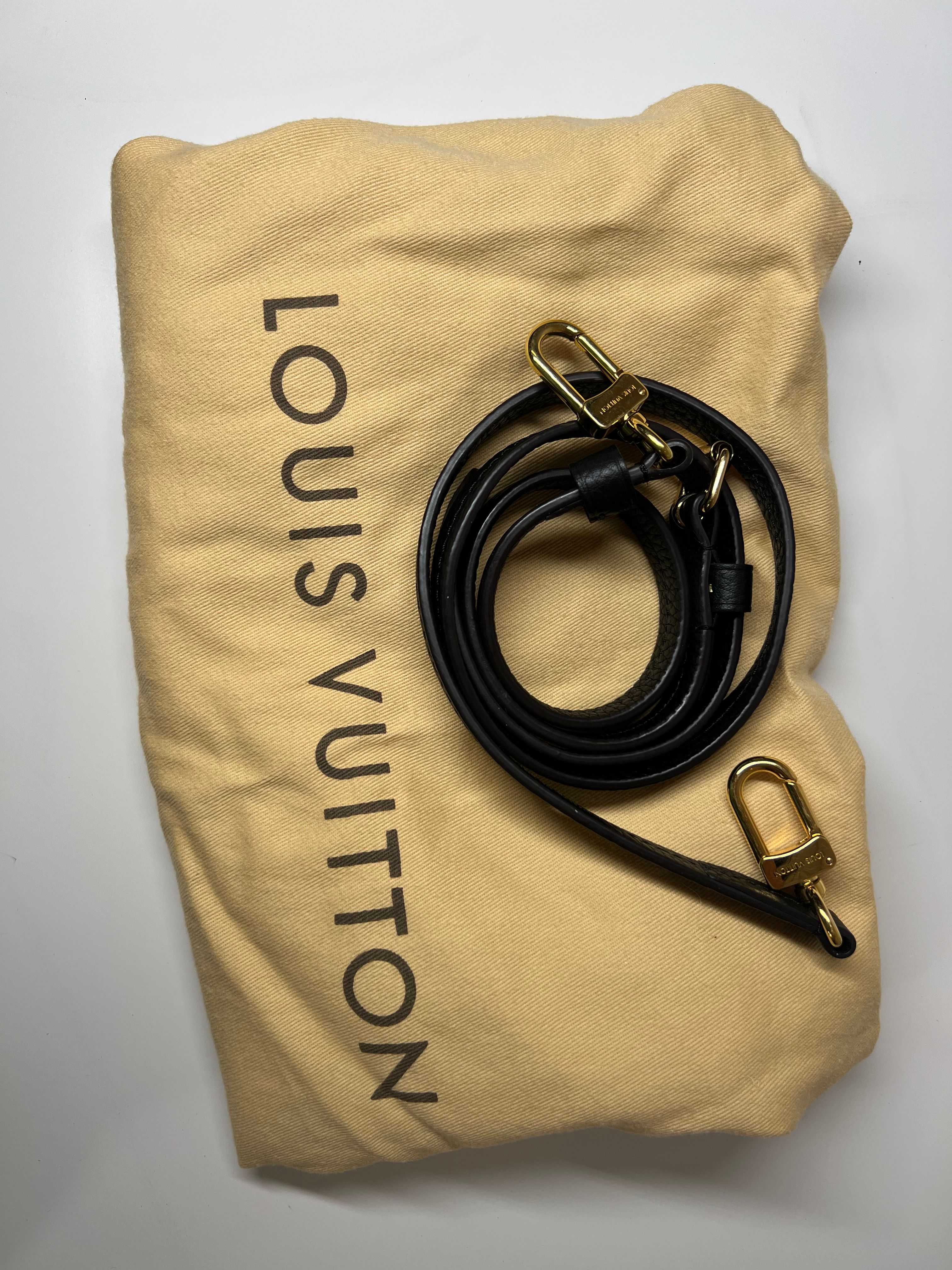 Louis Vuitton Retiro NM, Monogram