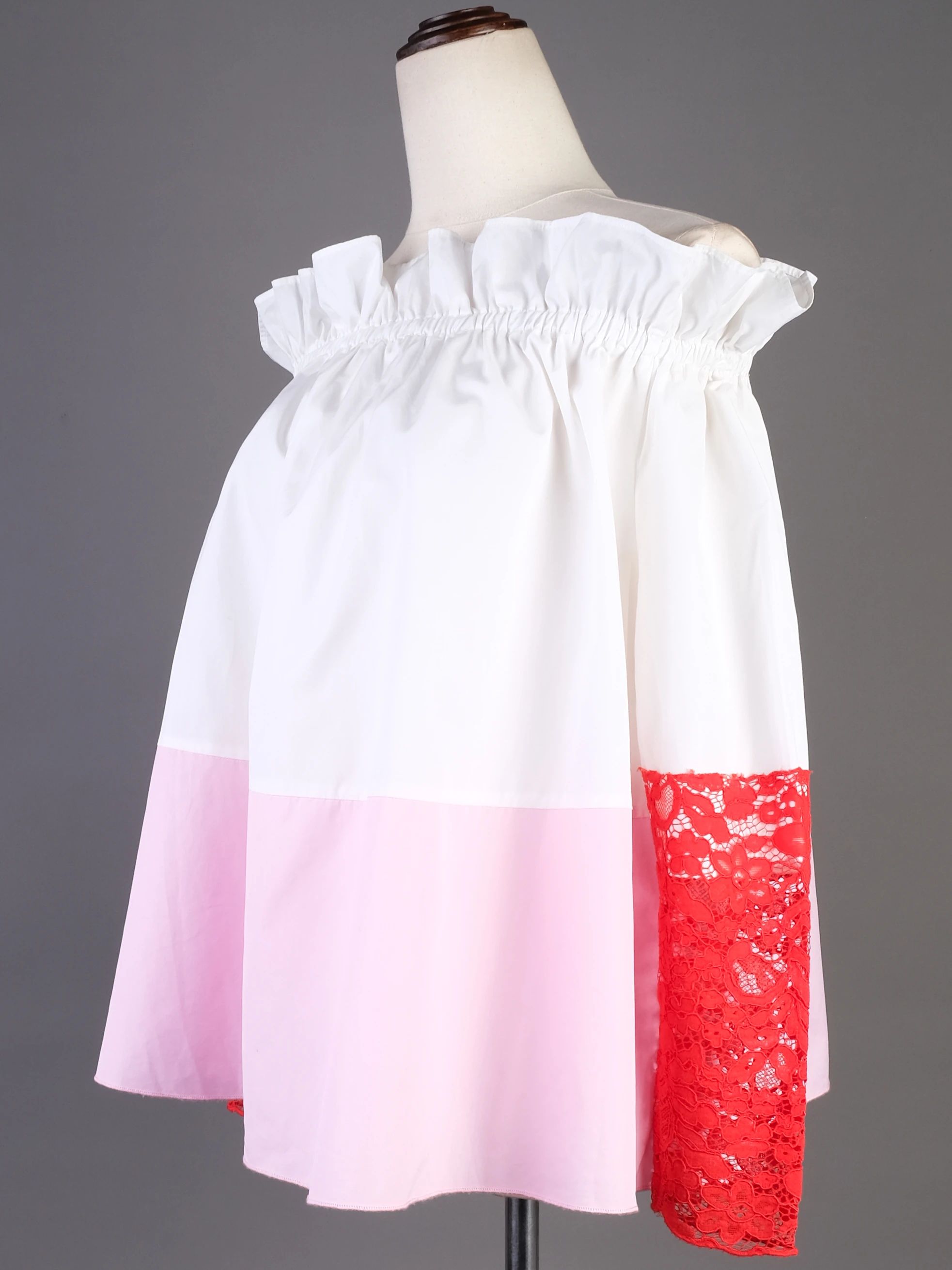 Sportmax Excellent Condition Off-the-Shoulder Top Size S Ruffled Neckline