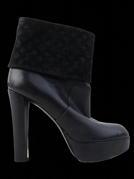 Excellent Louis Vuitton Black Leather Ankle Boots Size 35.5