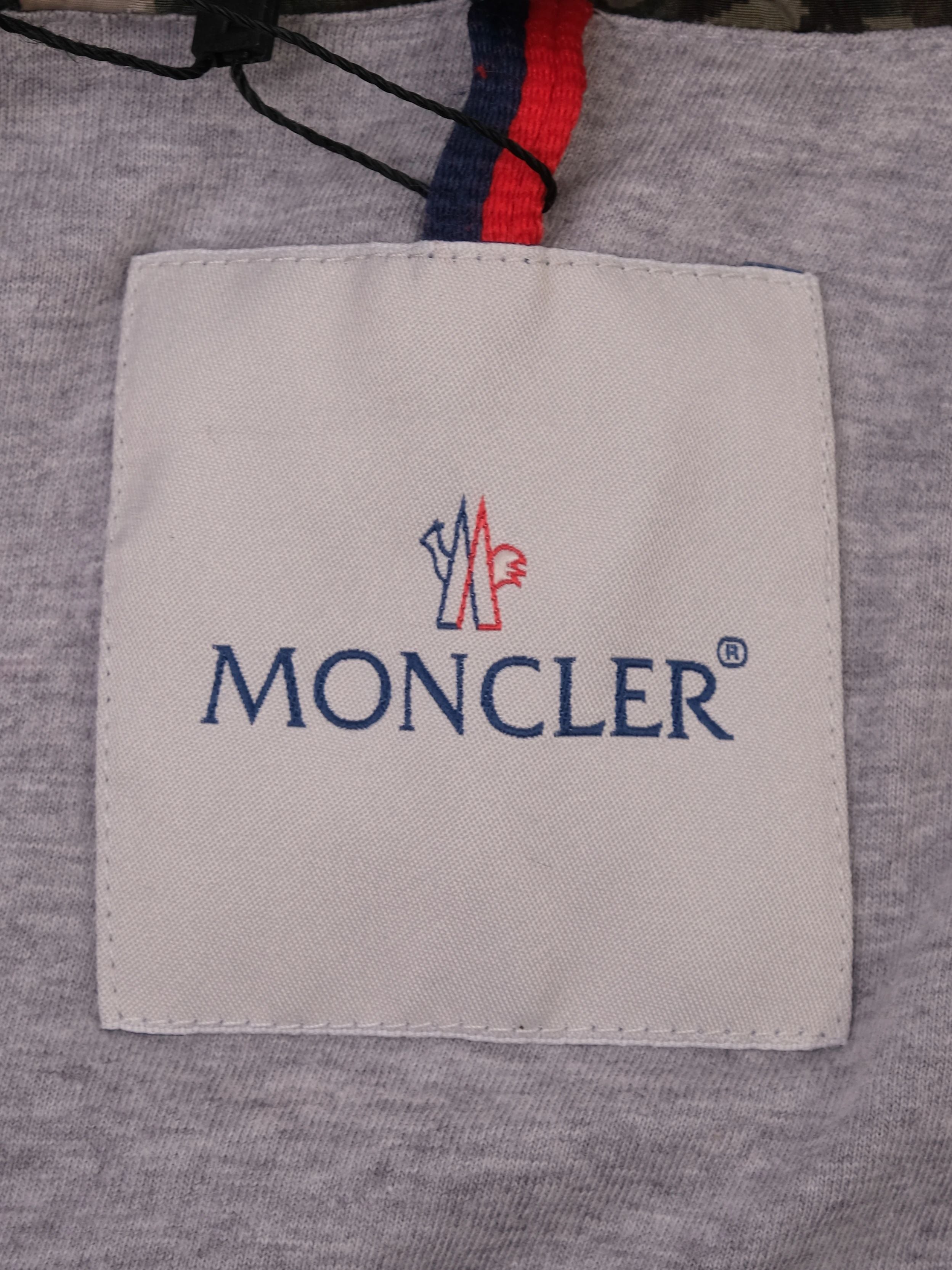 EXCELLENT Moncler Camouflage Jacket for Kids Size 6 Nylon Hooded