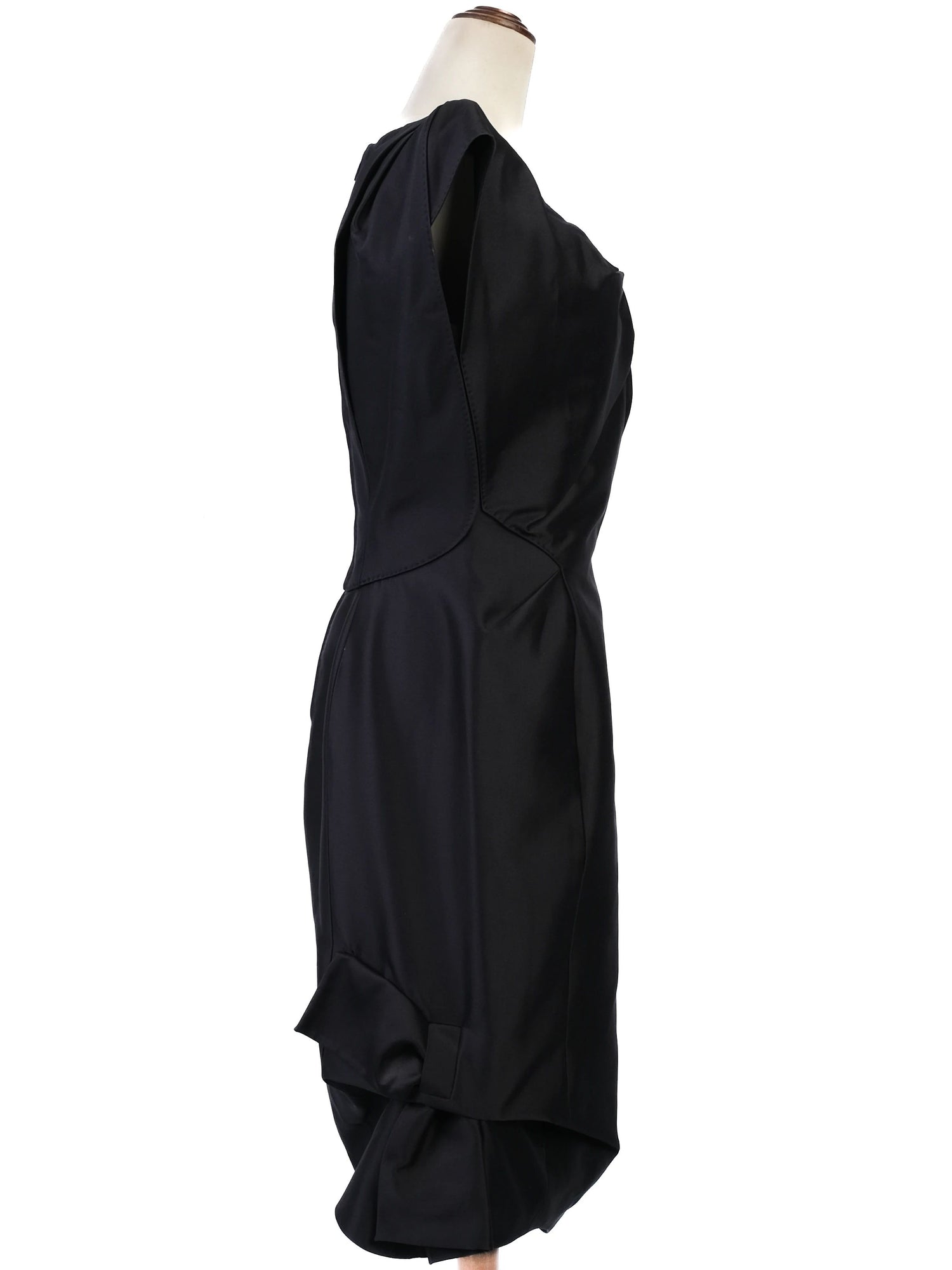NEW Louis Vuitton Black Silk Dress Size L with Unique Collar Detail