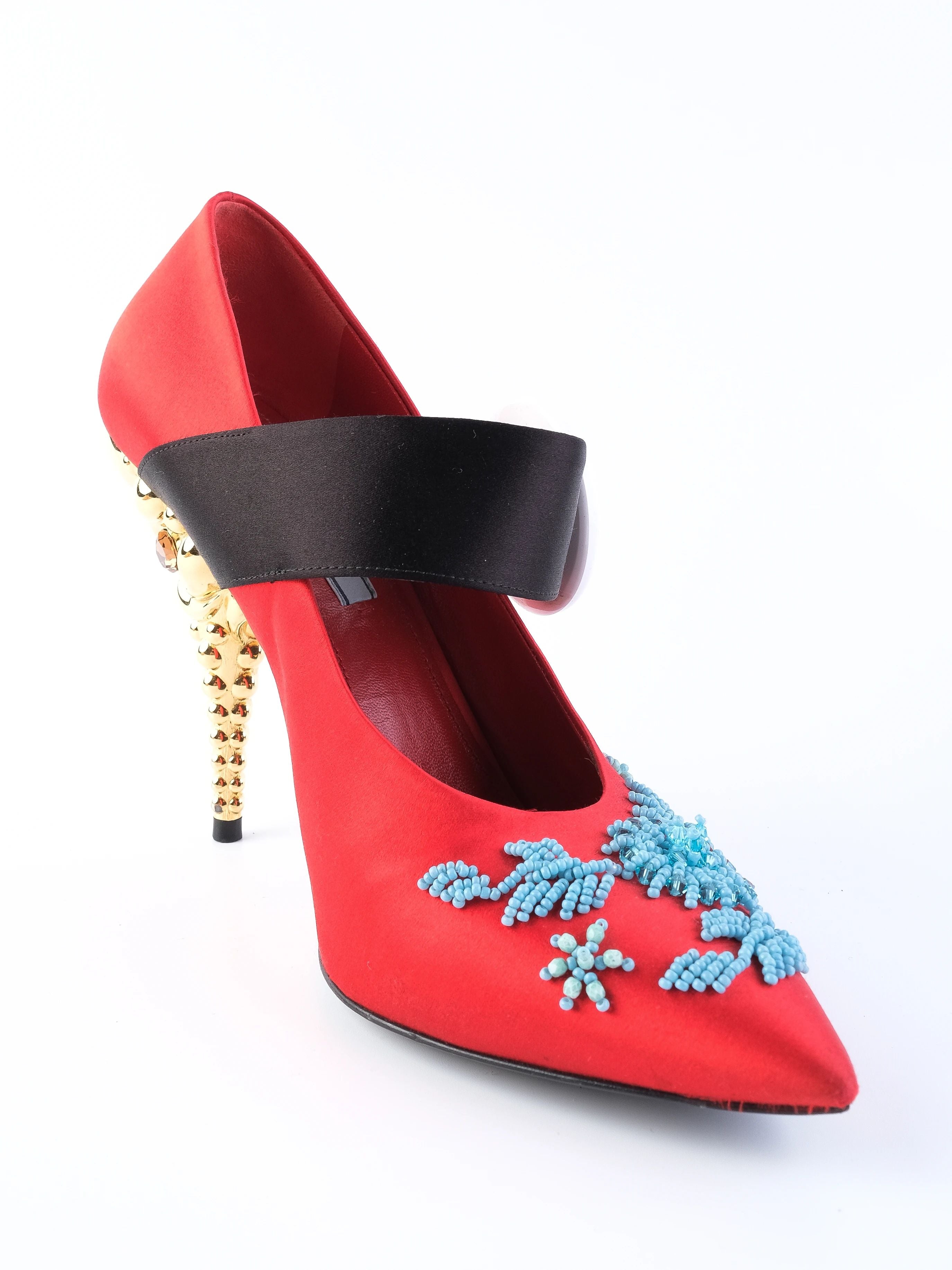 Excellent Prada High-Heeled Shoes Red Fabric Size N/A with Gold Heel