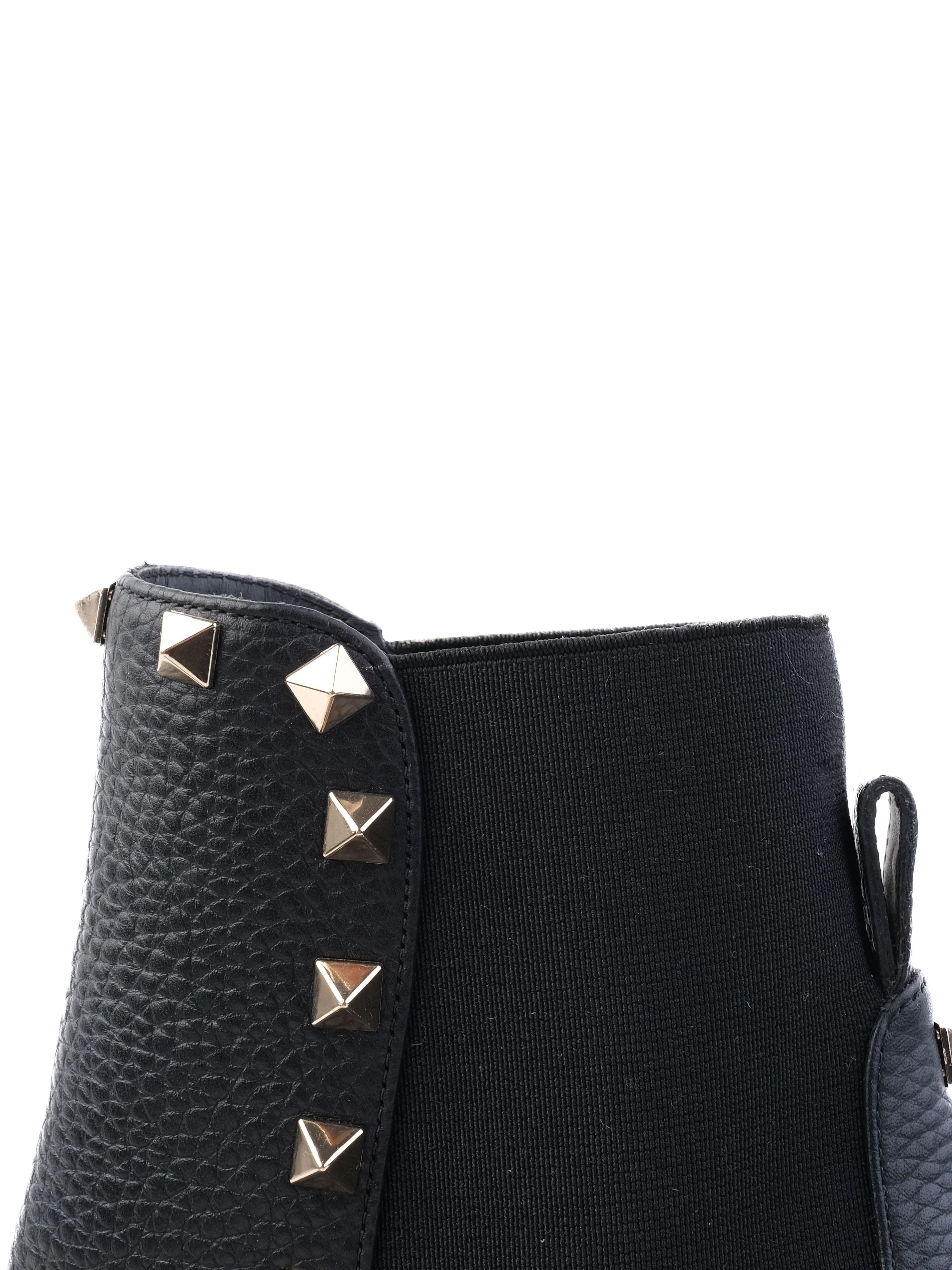 Valentino Black Leather Ankle Boots with Chunky Heel Size 39