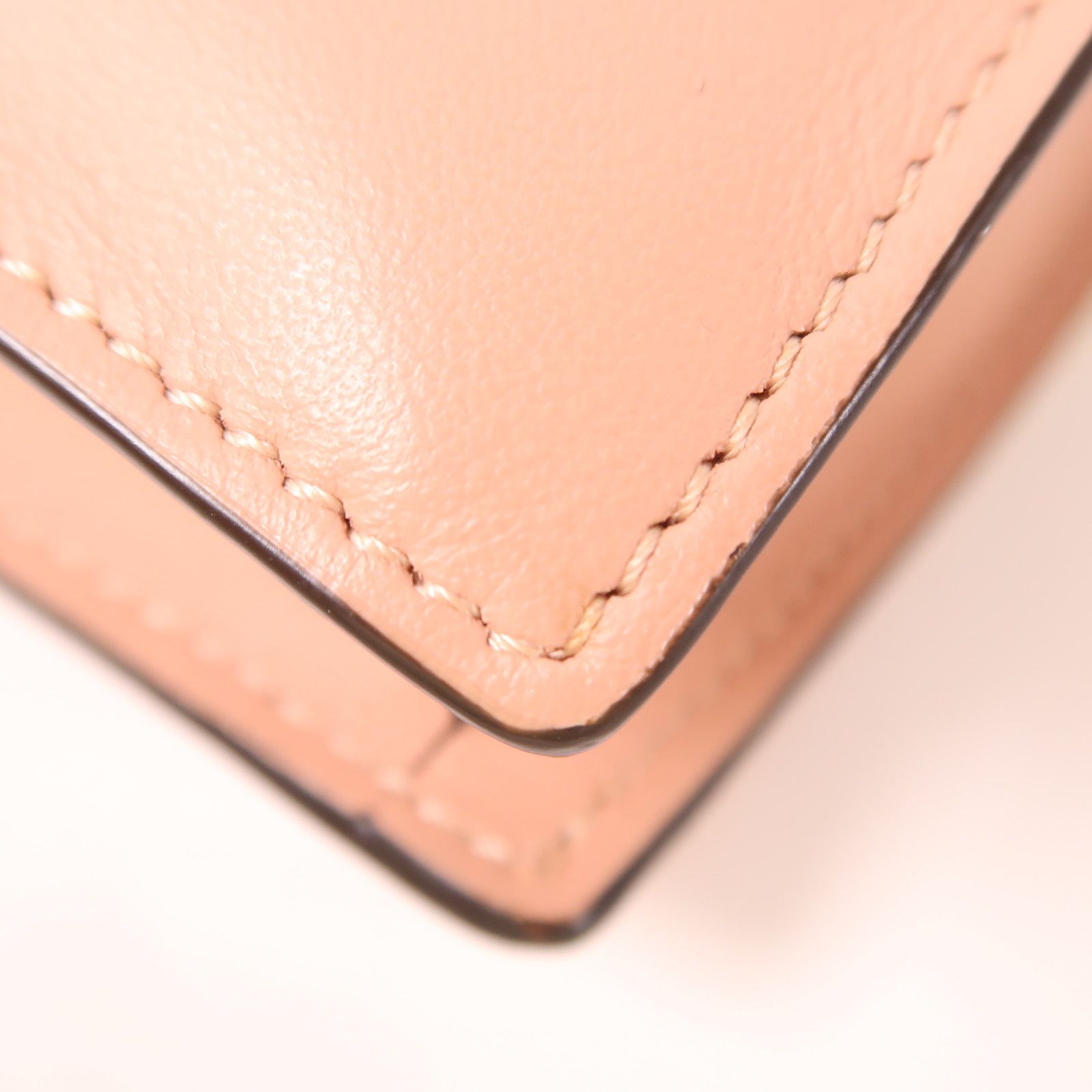 Fendi Cowhide Leather Phone Bag Golden Crosshair Shoulder Back Bag Pink Calfskin (cowhide) 8m 0436