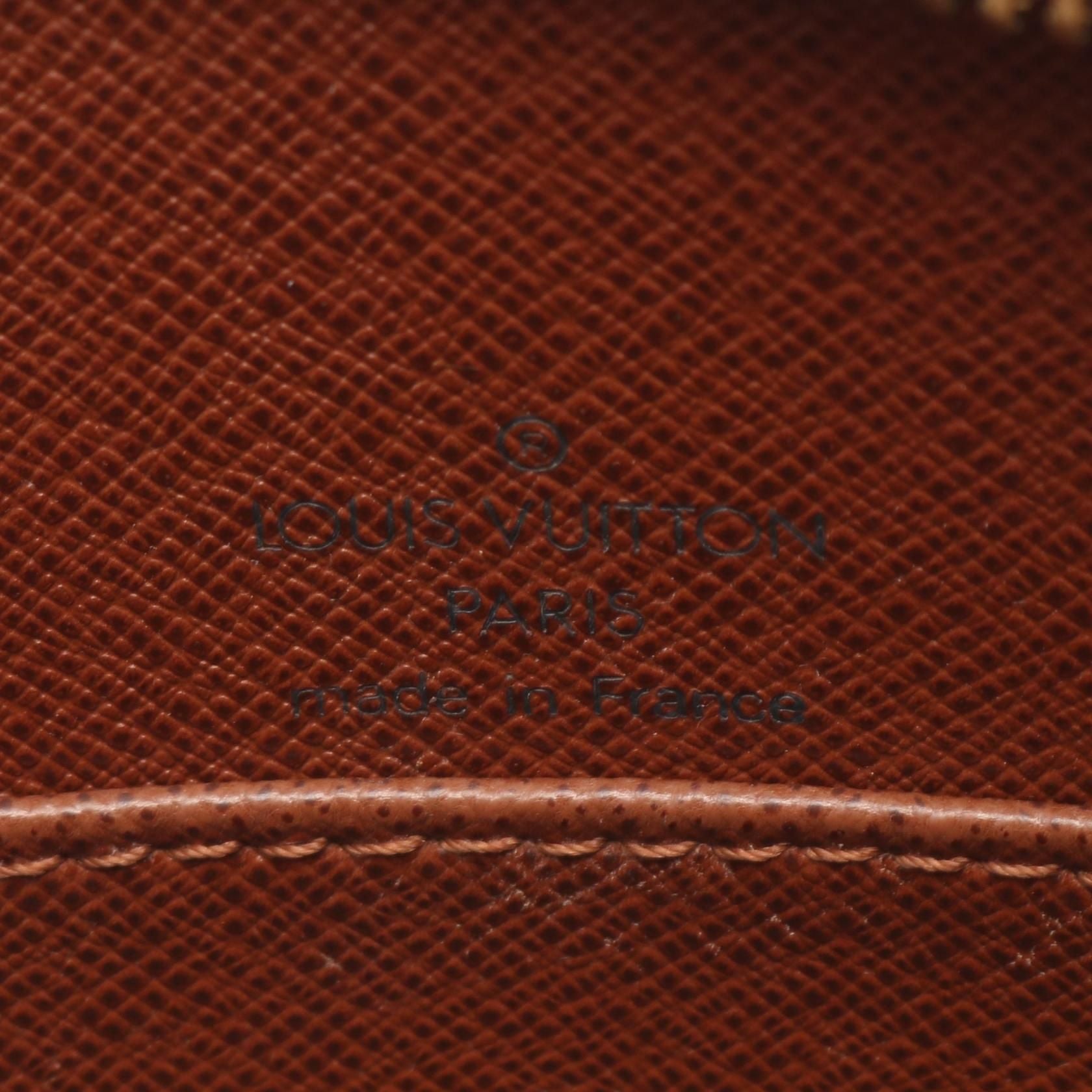 Louis Vuitton Drouot, Monogram