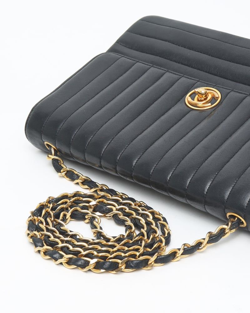 Chanel Circle Cc Horizontal Single Flap Crossbody Bag