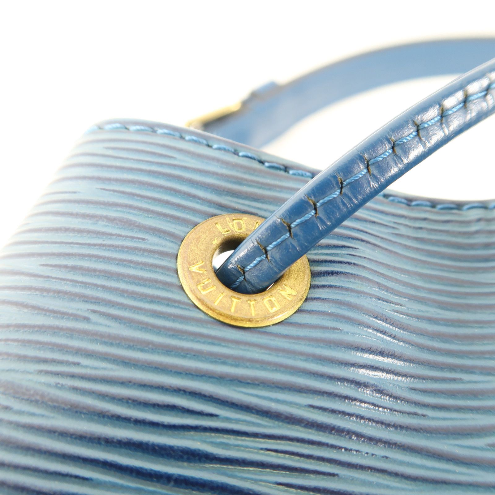 Louis Vuitton Epi Petit Noe Gold Buckle Shoulder Bag Blue Toledo Blue Shoulder Bag M 44107