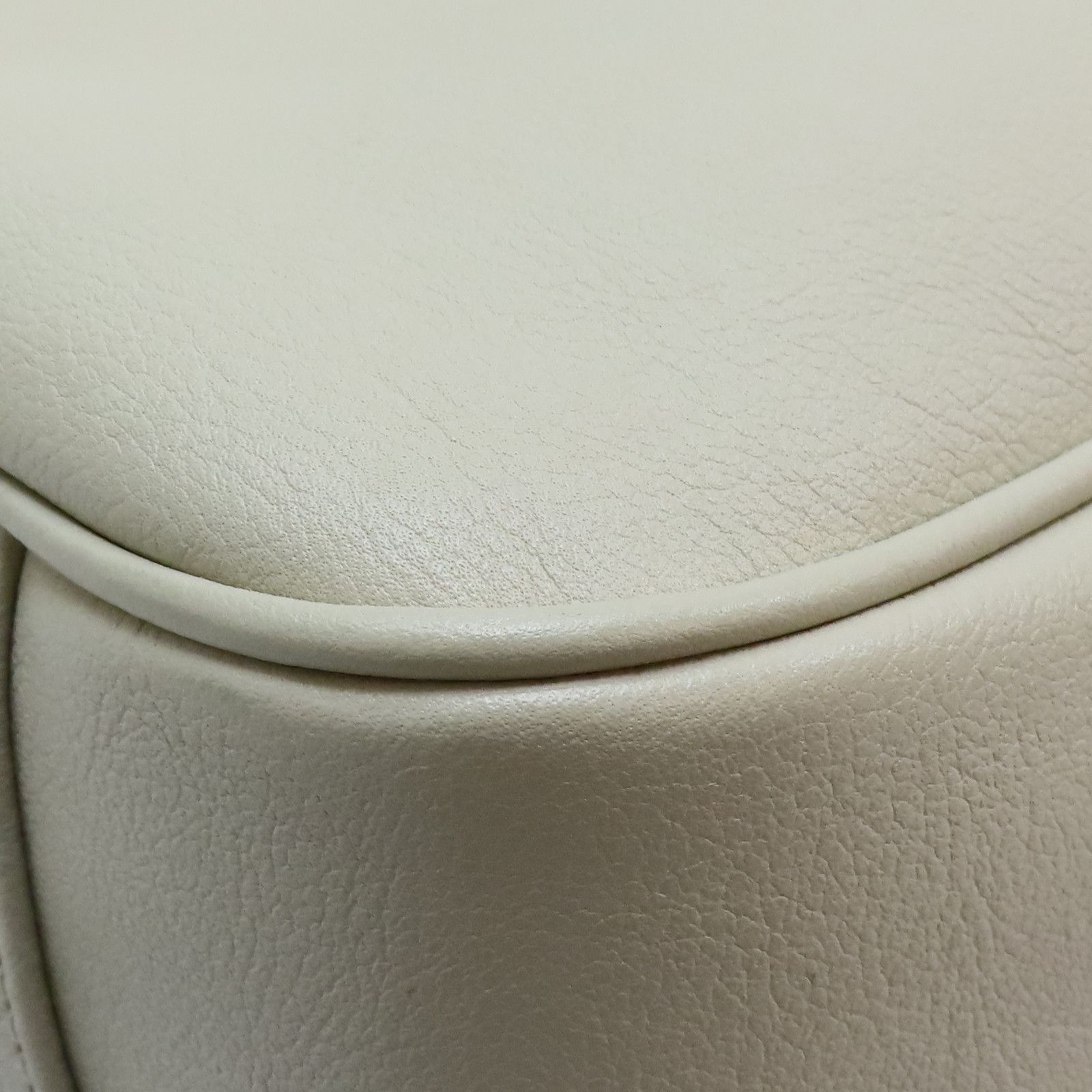 Gucci Diana Medium Bamboo Shoulder Handbag White Leather 746124