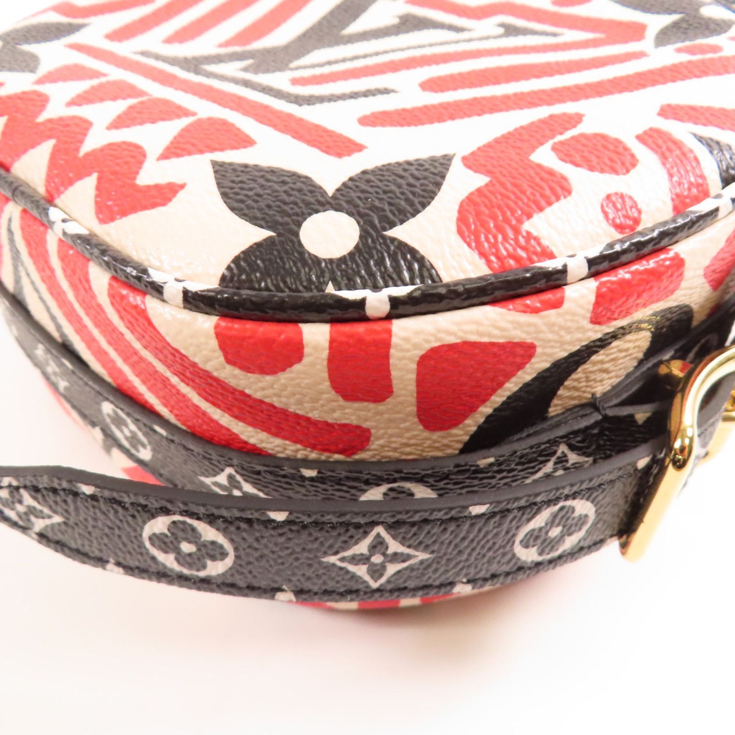 Louis Vuitton Monogram Giant Boite Chapeau Gold Shoulder Bag Red Black White Shoulder Bag M 45366
