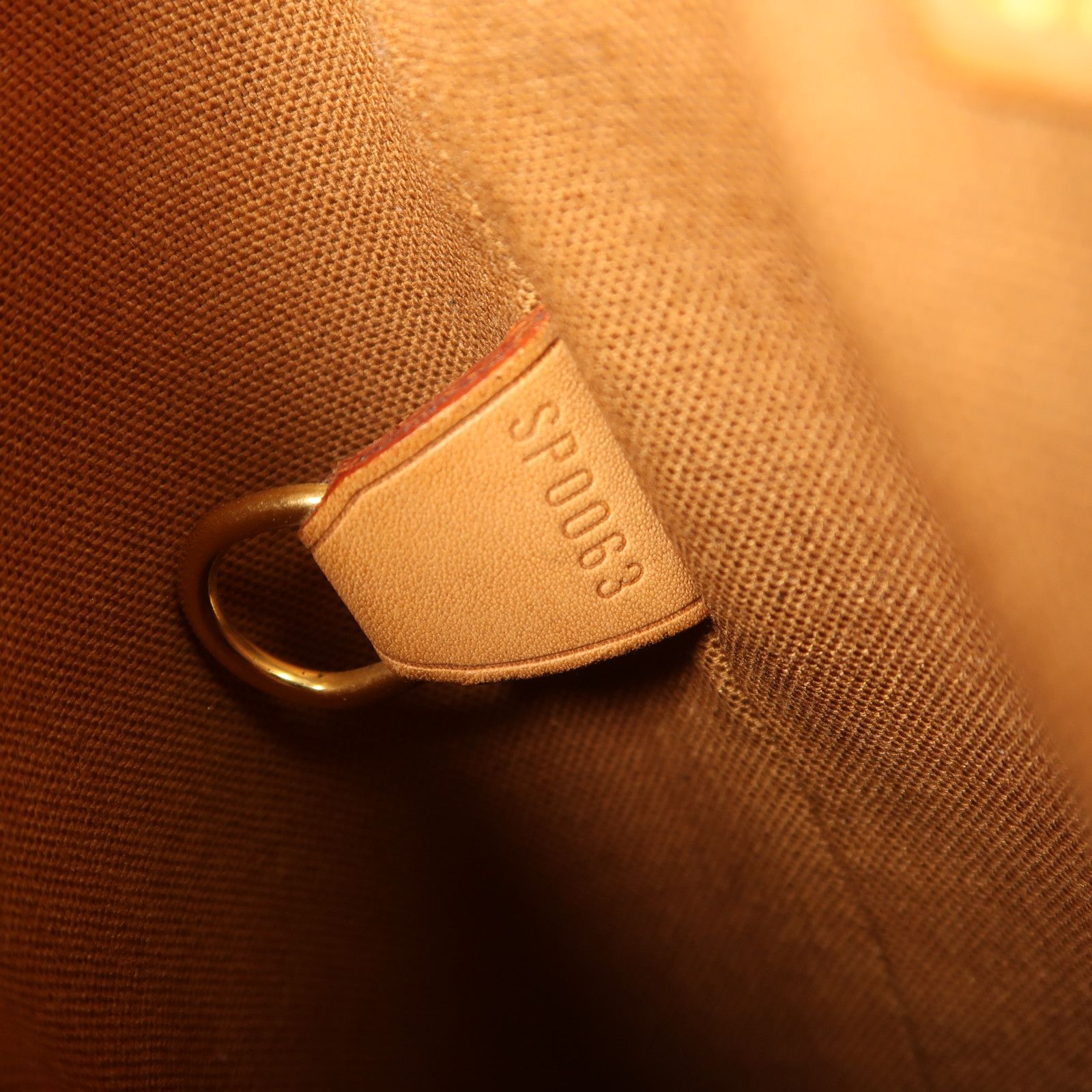 Louis Vuitton Abbesses Messenger, Monogram