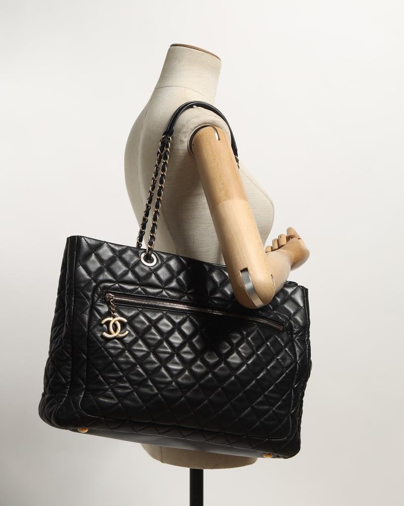 Chanel CC Chain Tote Bag