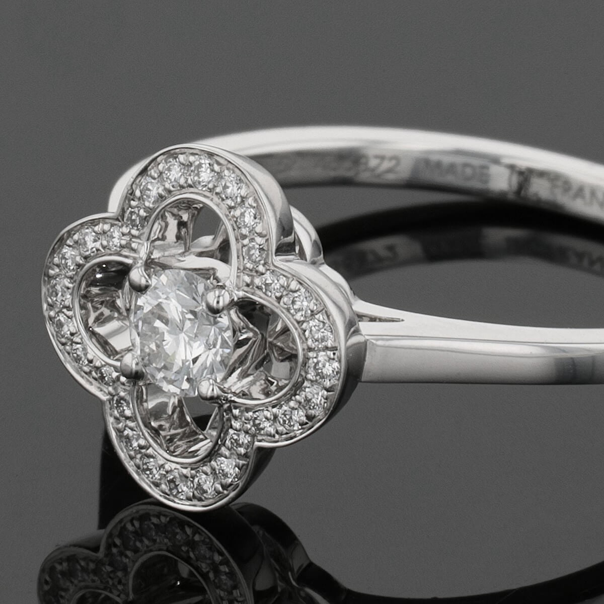 Louis Vuitton diamonds and gold ring