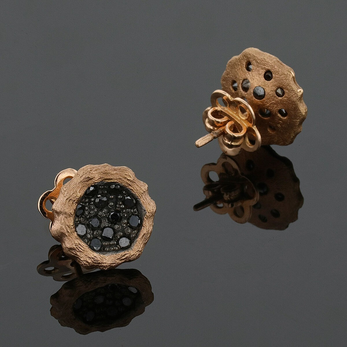 Luis Navarro black diamonds and gold earrings