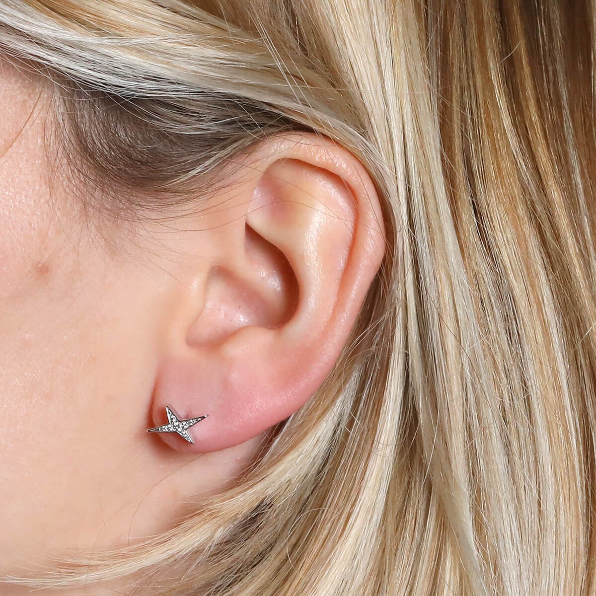 Mauboussin French Valentine diamonds and gold earrings
