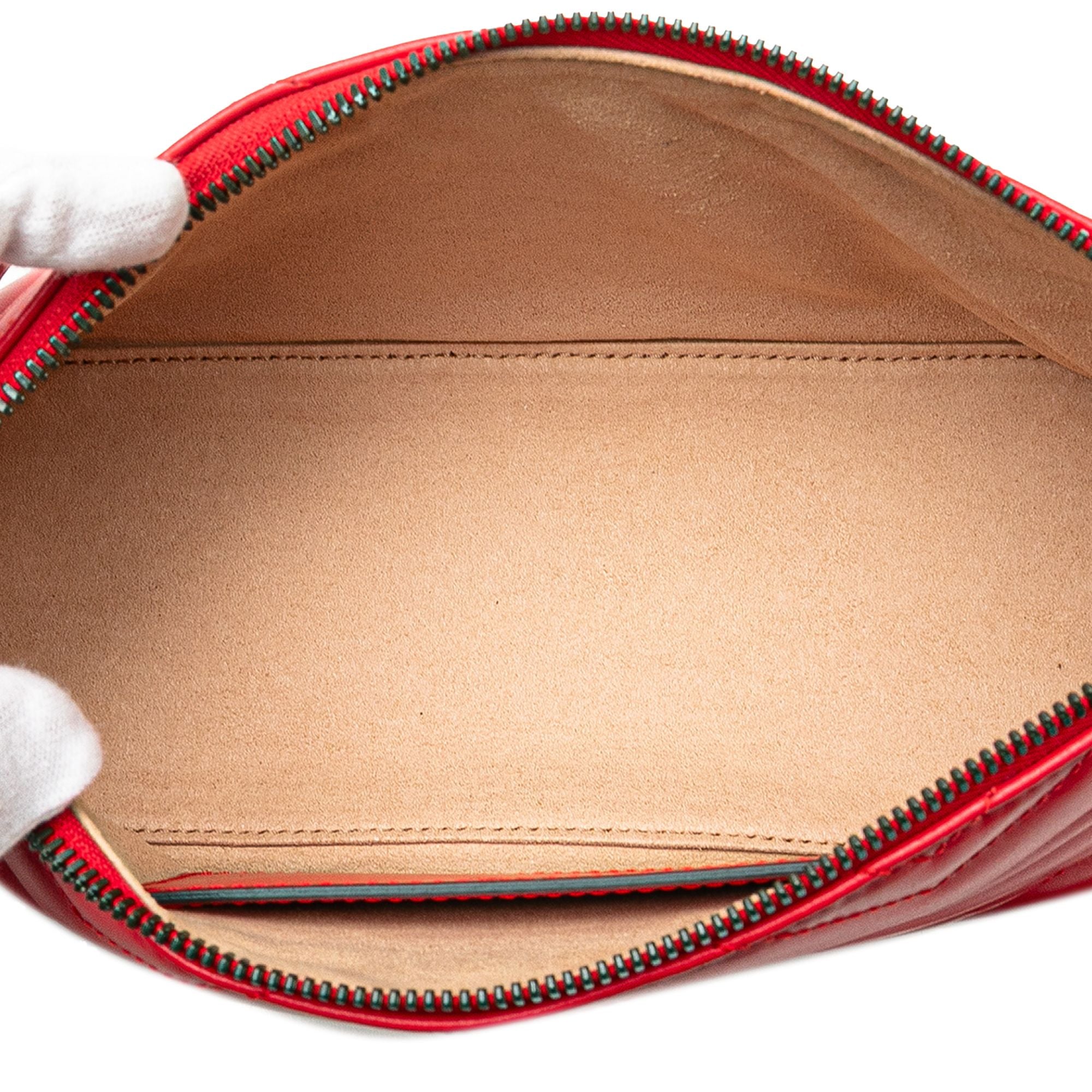 Gucci GG Marmont Matelasse Leather Shoulder Bag Red