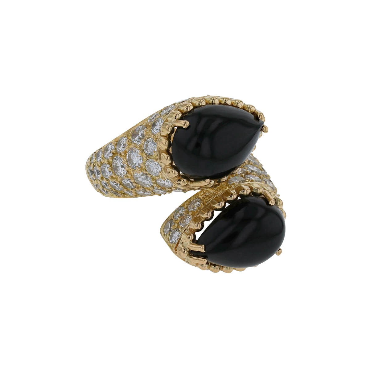 Onyx, diamonds and gold ring