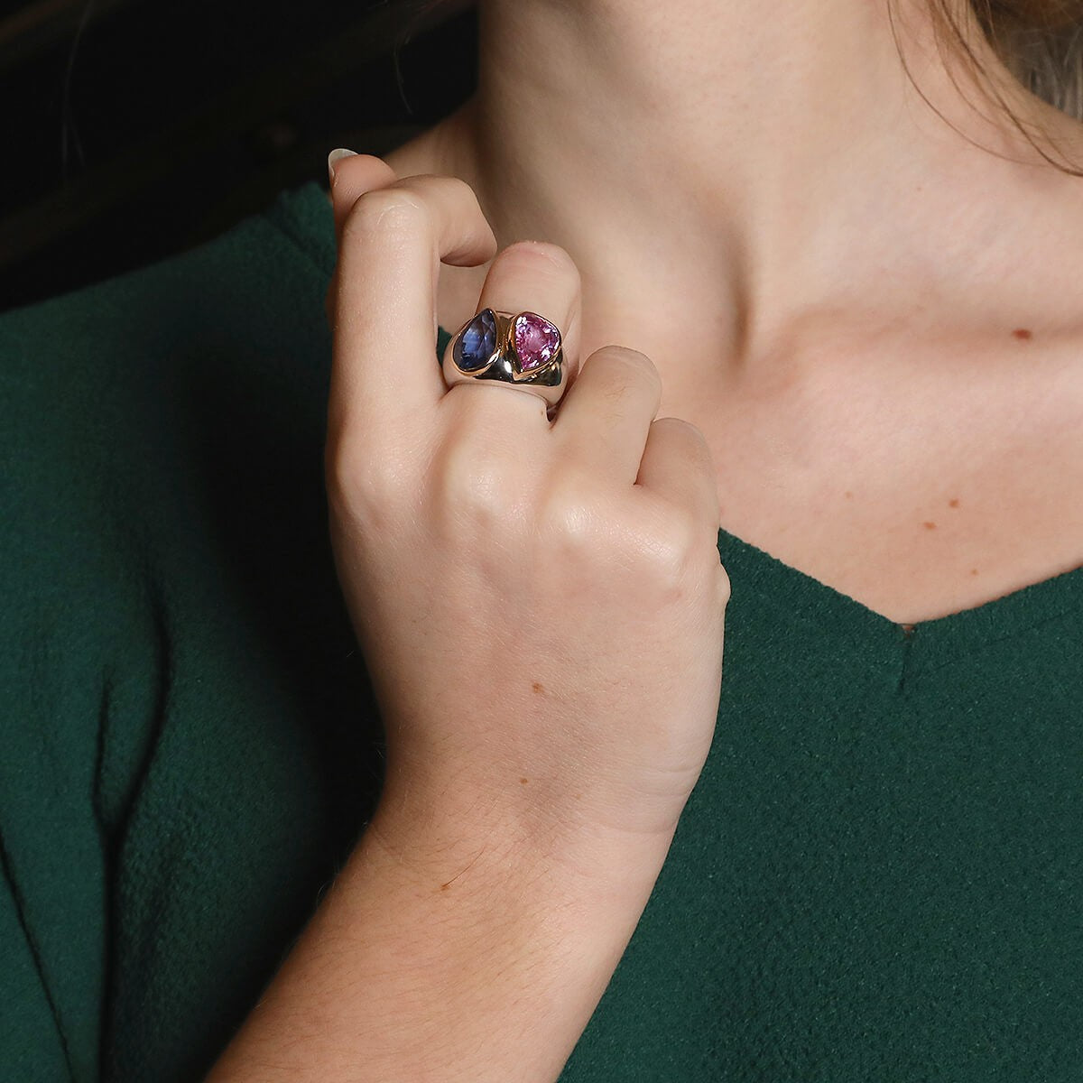 Poiray blue and pink sapphires and gold ring