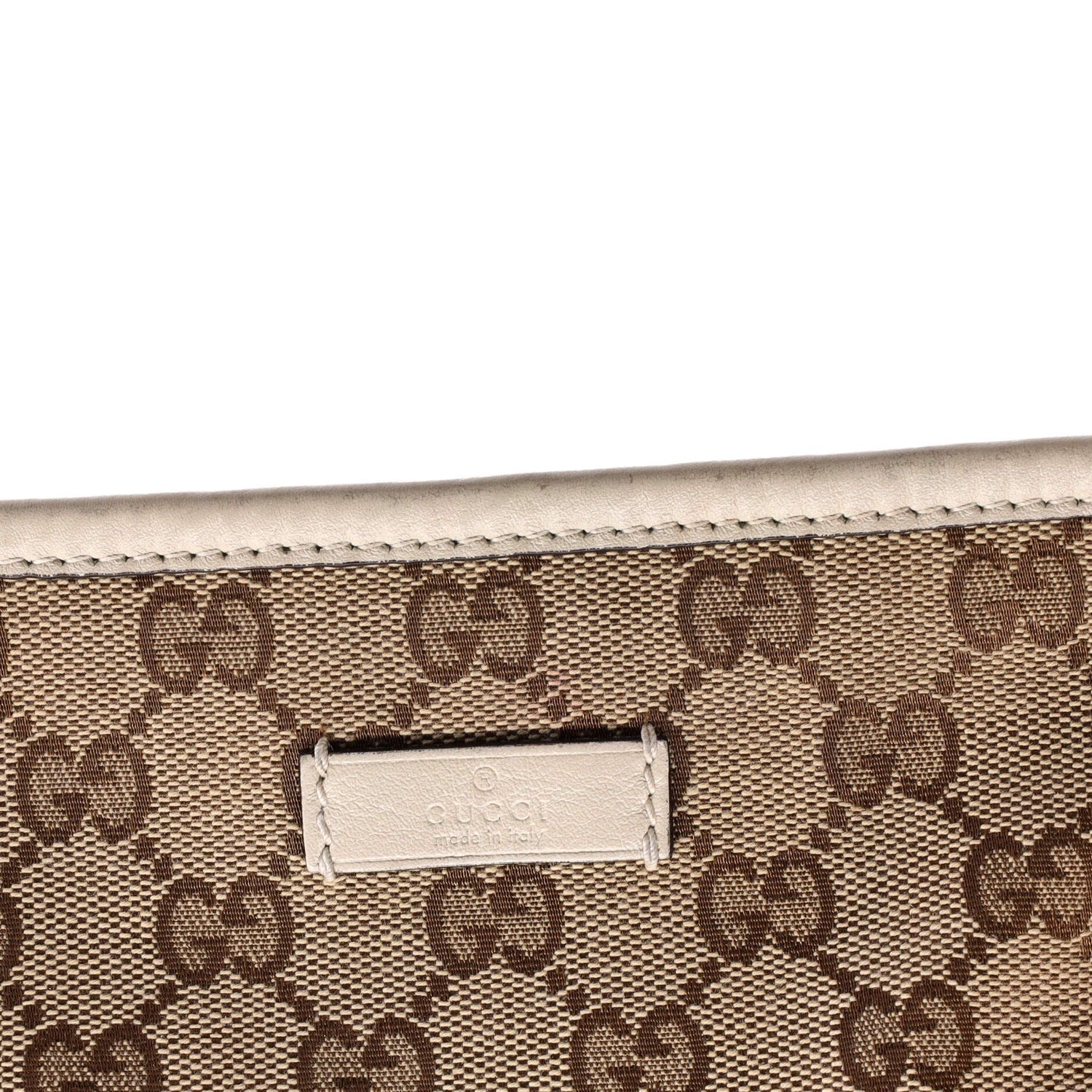 Gucci Flat Messenger Bag Gg Canvas Medium