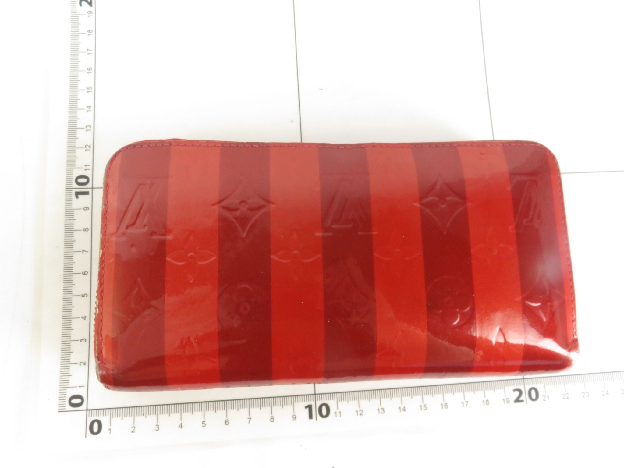 Louis Vuitton Zippy Wallet, Monogram Vernis Rayures