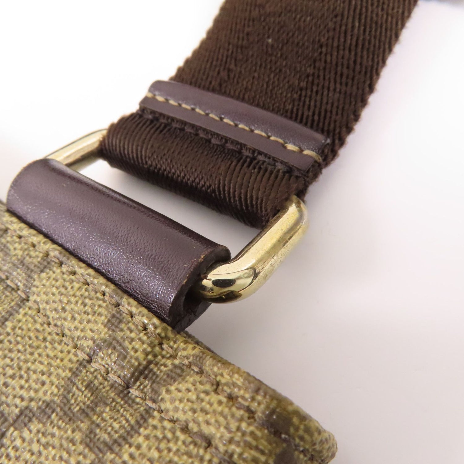 Gucci Large Flat Messenger, GG Supreme