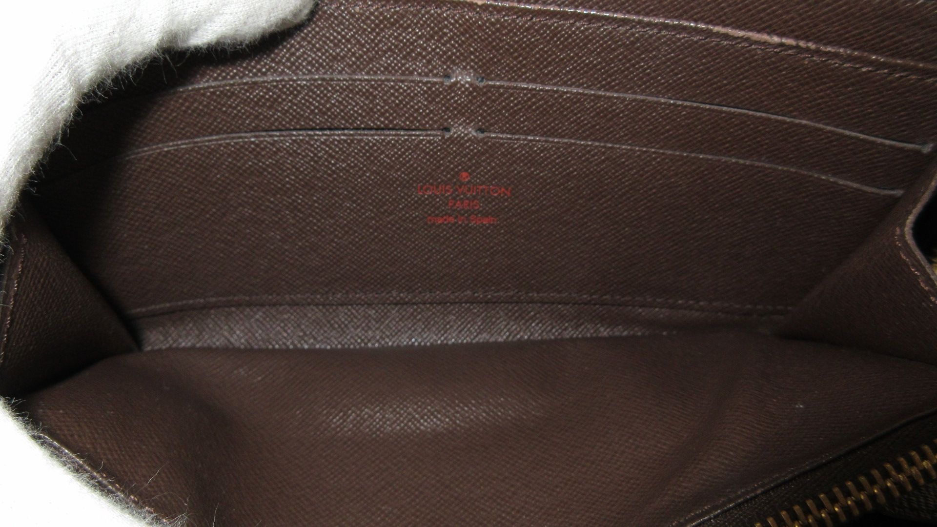 Louis Vuitton Zippy Wallet, Damier Ebene