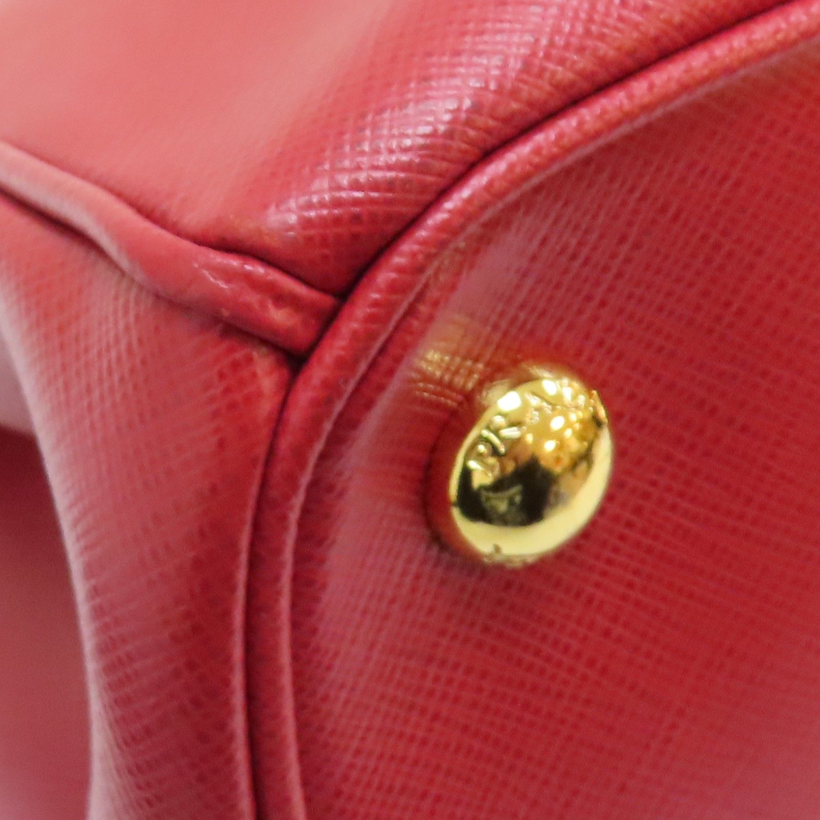 Prada Saffiano Galleria Medium Shoulder Bag Calfskin Red