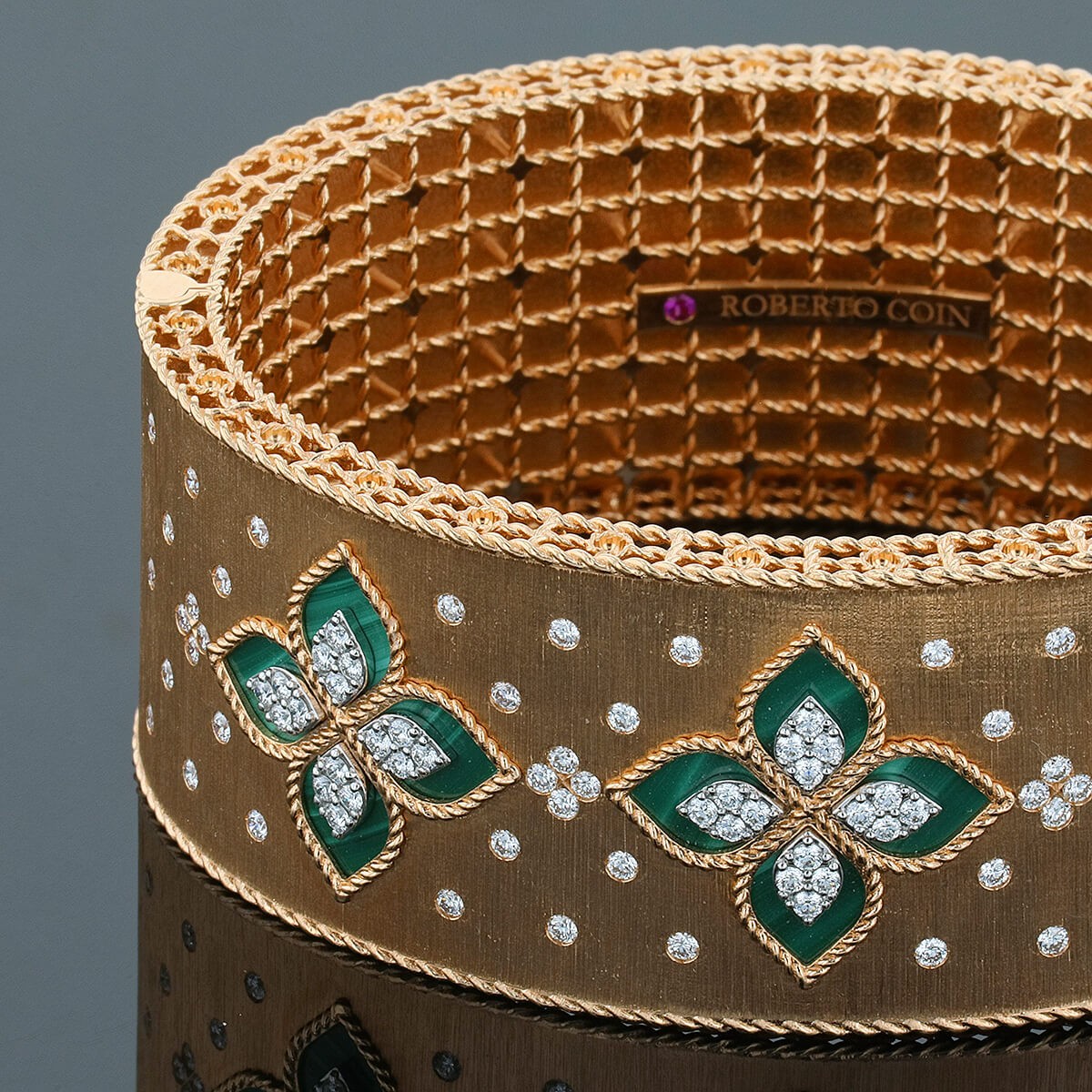 Roberto Coin Princess Flower malachite, diamonds and gold bracelet