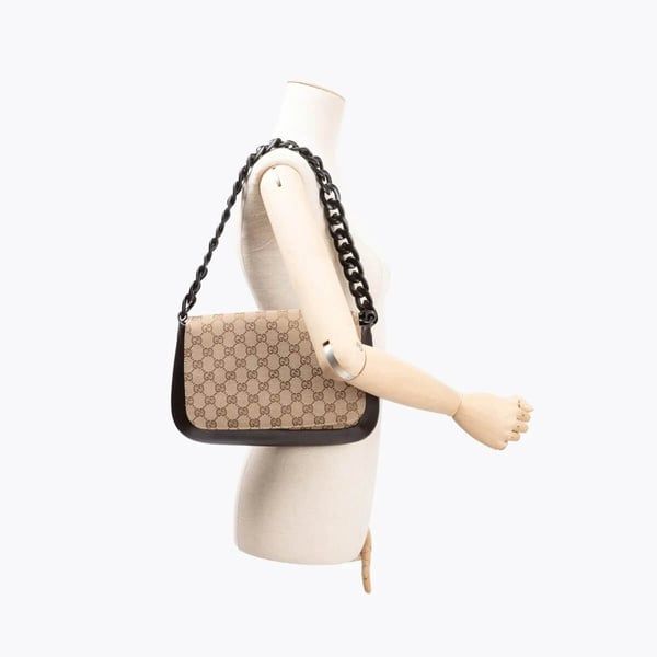 GUCCI GG Supreme Chain Bag