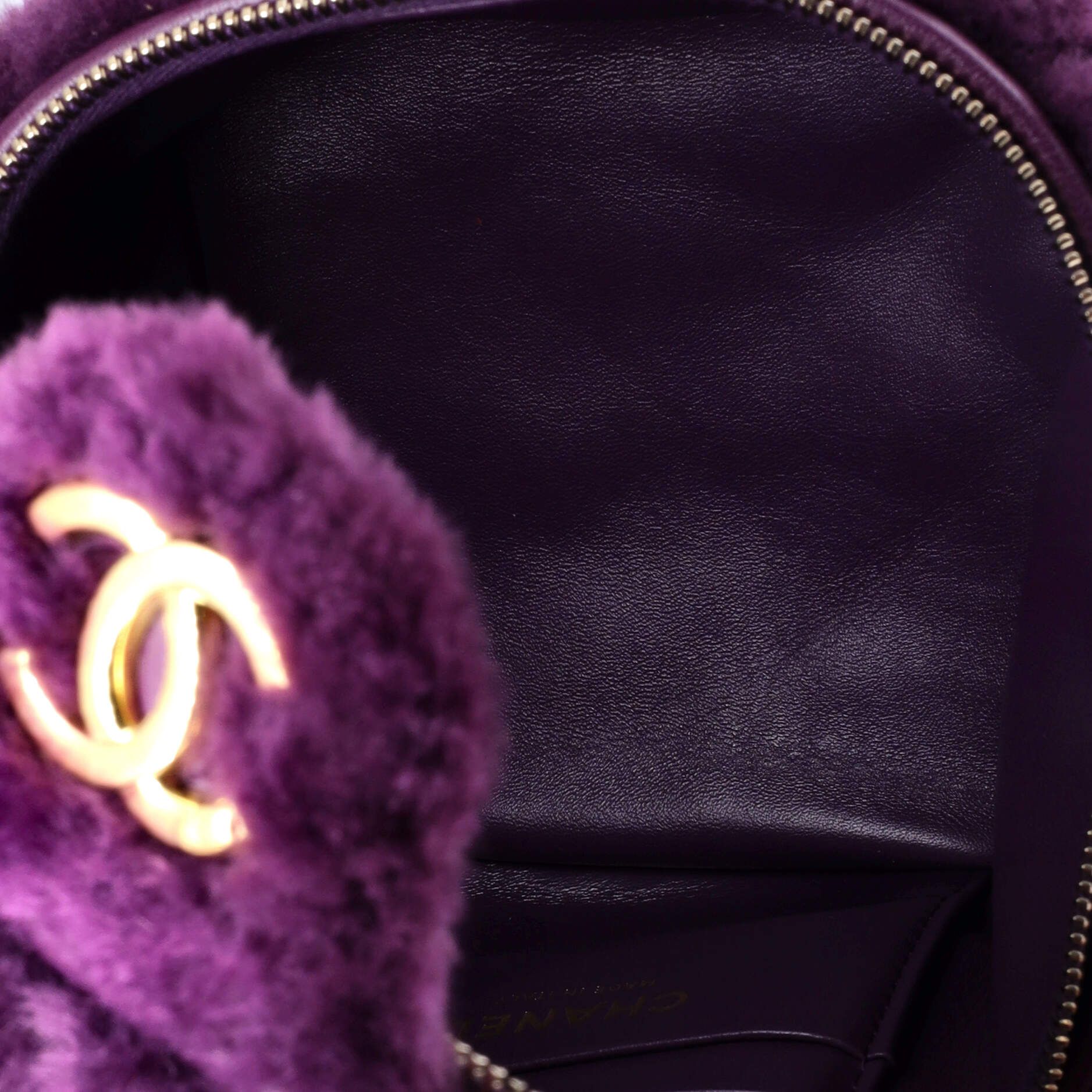 Chanel Coconing Top Handle Vanity Case With Chain Quilted Shearling Small