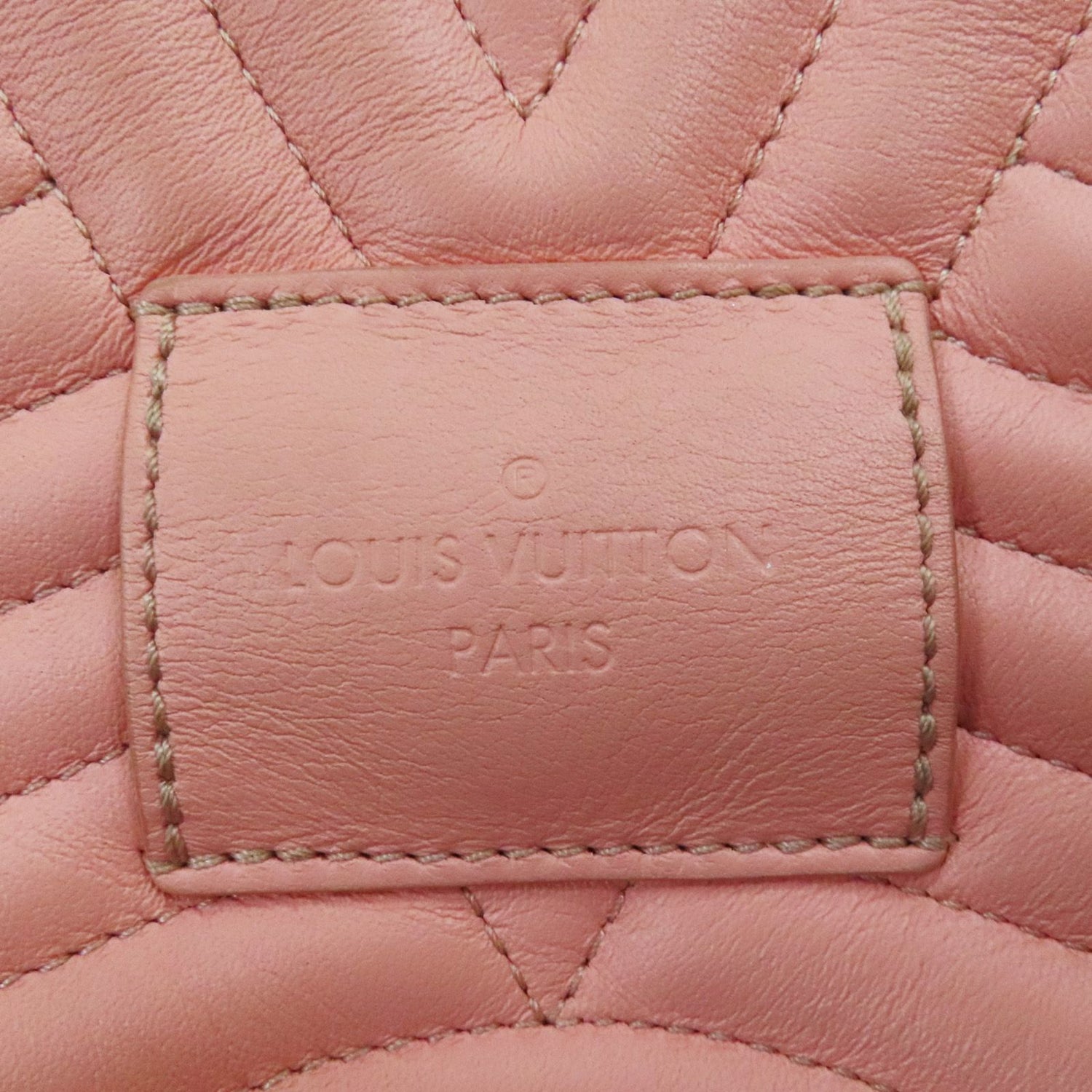 Louis Vuitton New Wave Love Lock Heart Shoulder Bag Calfskin Pink M 53205