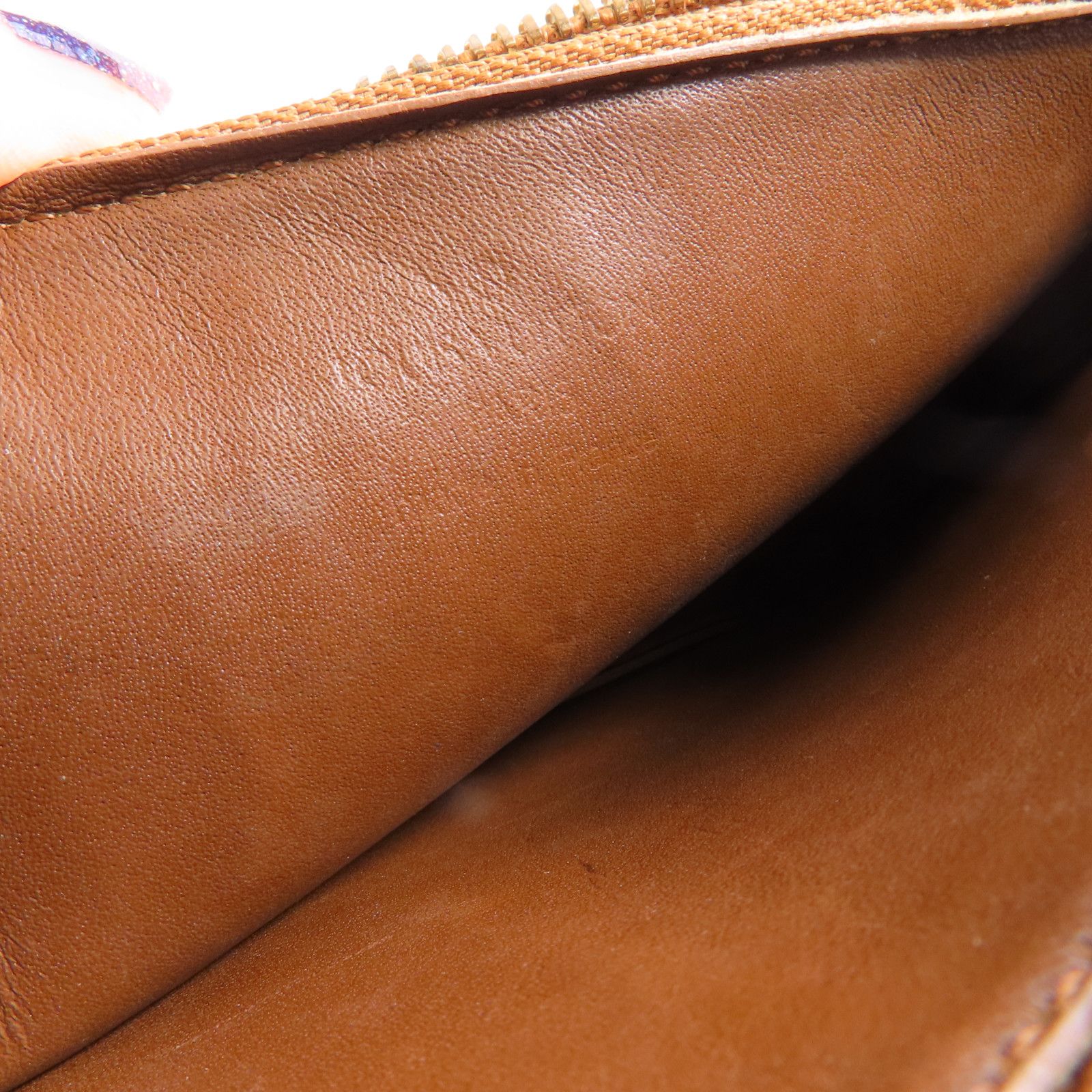 Louis Vuitton Vernis Monogram Venis Lexington Accessory Pouch Gold Handbag M 91010