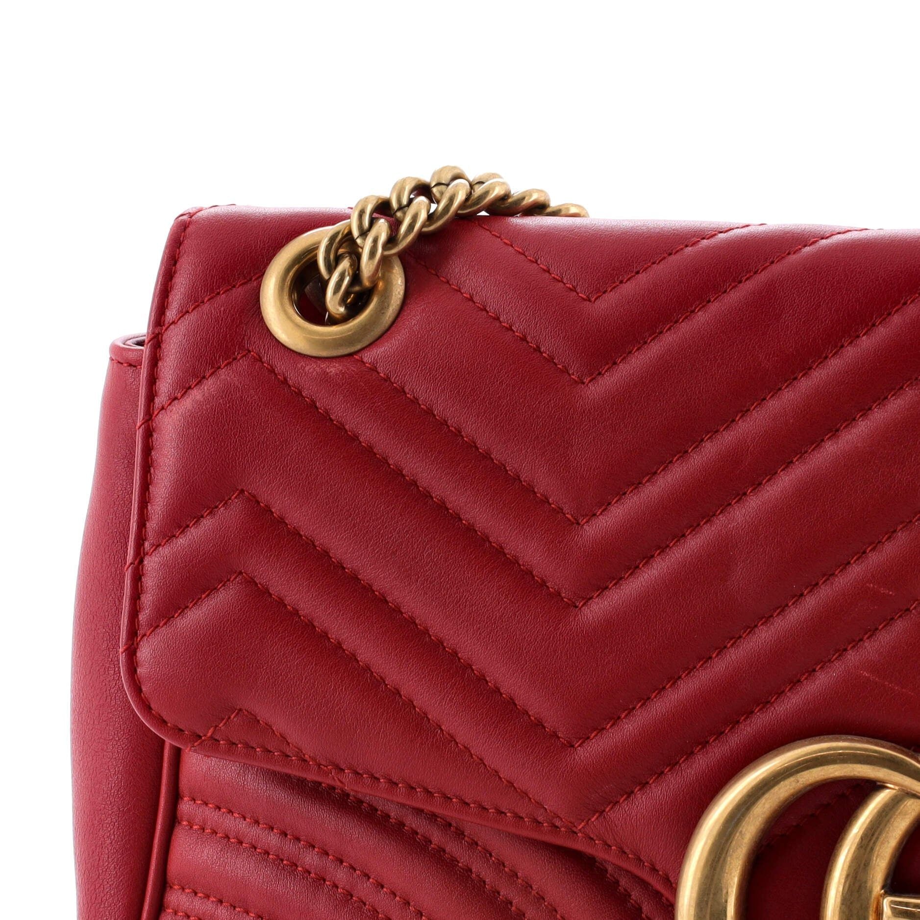 Gucci GG Marmont Flap Bag Matelasse Leather Medium