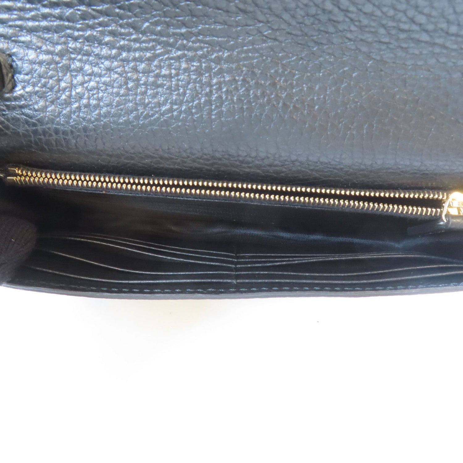 Gucci Textured Calfskin Medium Betty Chain Wallet Black