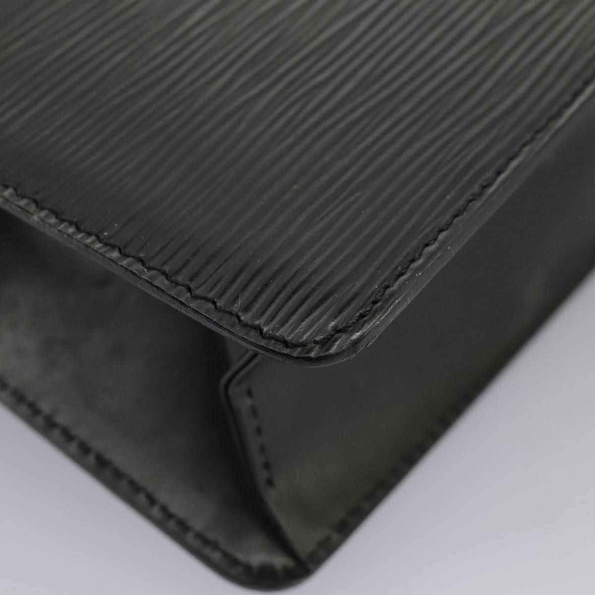 Louis Vuitton Epi Pochette Homme Clutch Bag Black Noir M 52522 Lv Auth