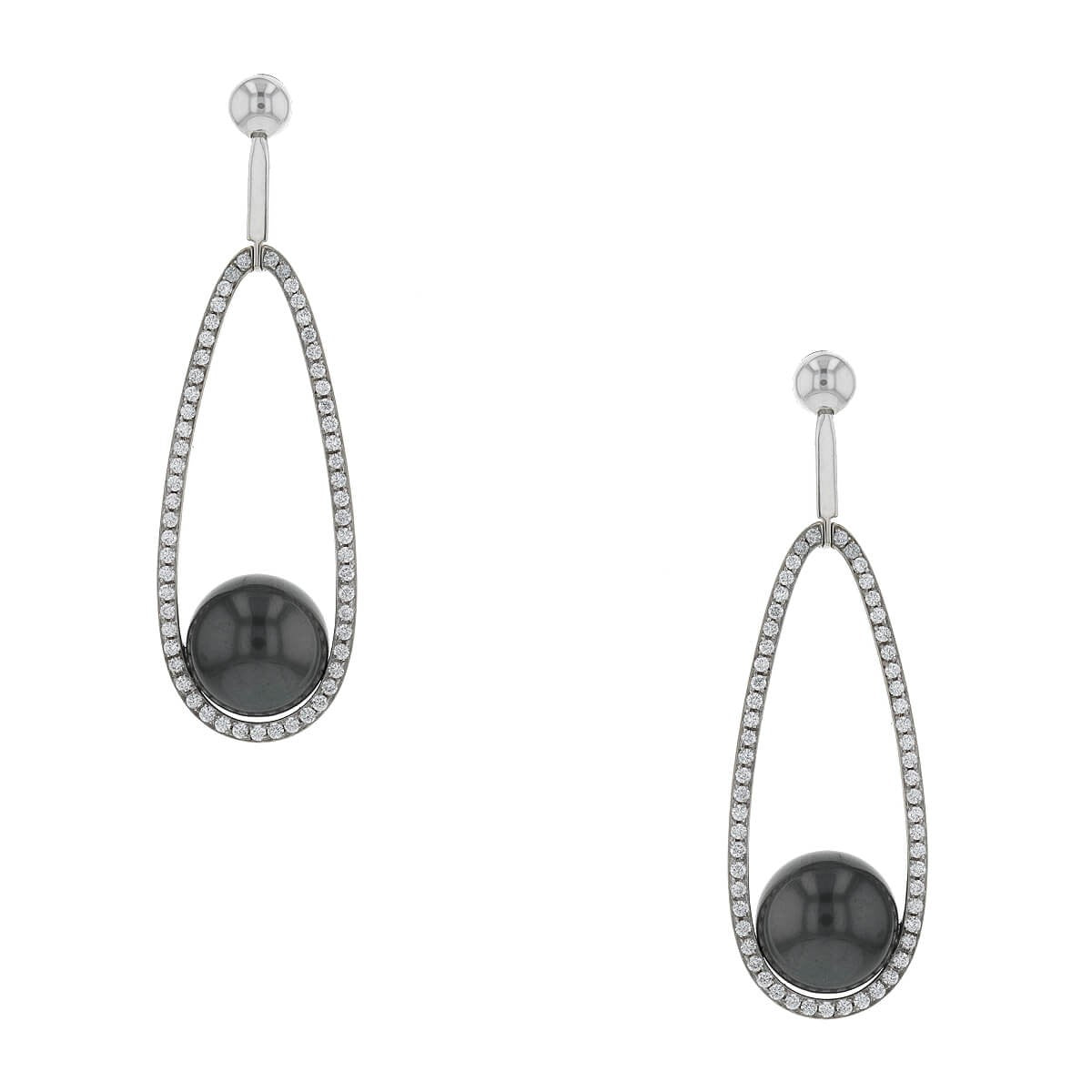 Tahitian Pearls, diamonds and gold earrings