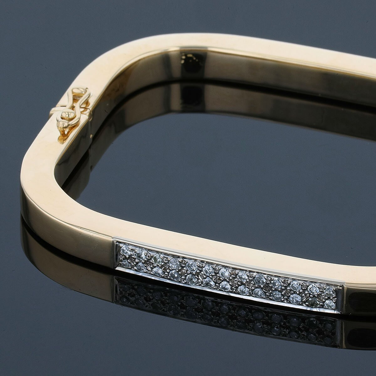 Two tones gold and diamonds bracelet