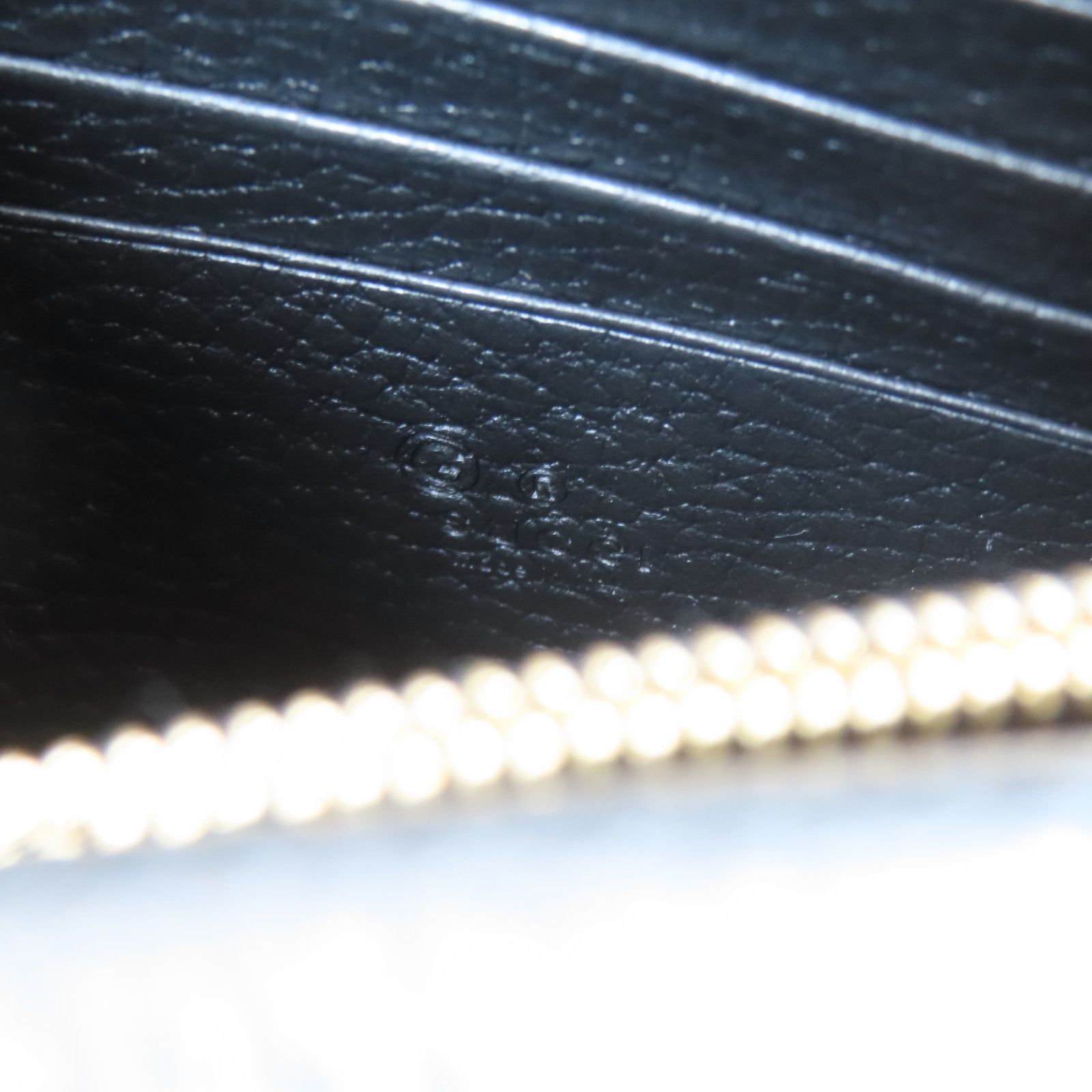 Gucci Textured Calfskin Medium Betty Chain Wallet Black
