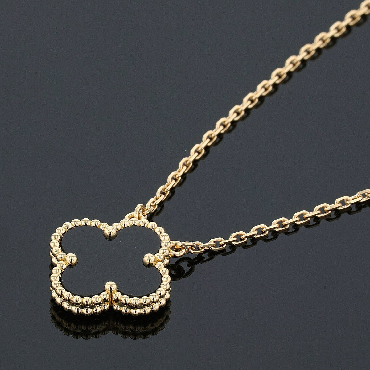 Van Cleef & Arpels Vintage Alhambra onyx and gold necklace