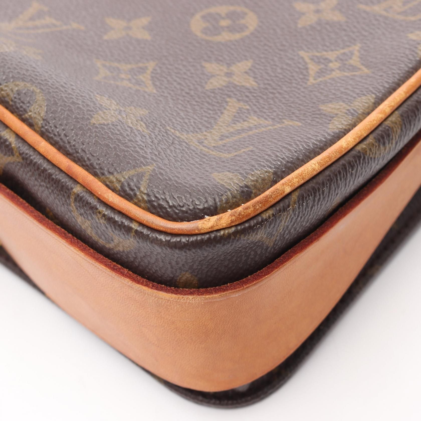 Louis Vuitton Cartouchiere MM, Monogram