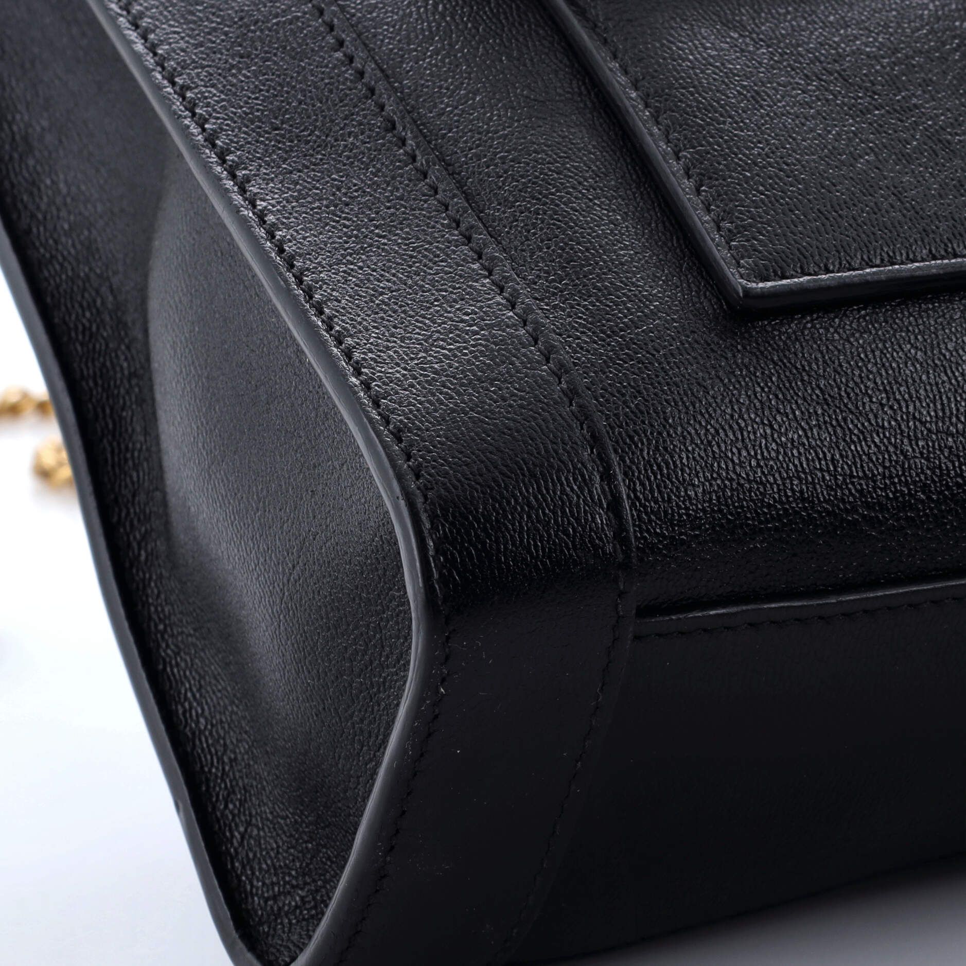 Gucci Dahlia Chain Shoulder Bag Leather Small