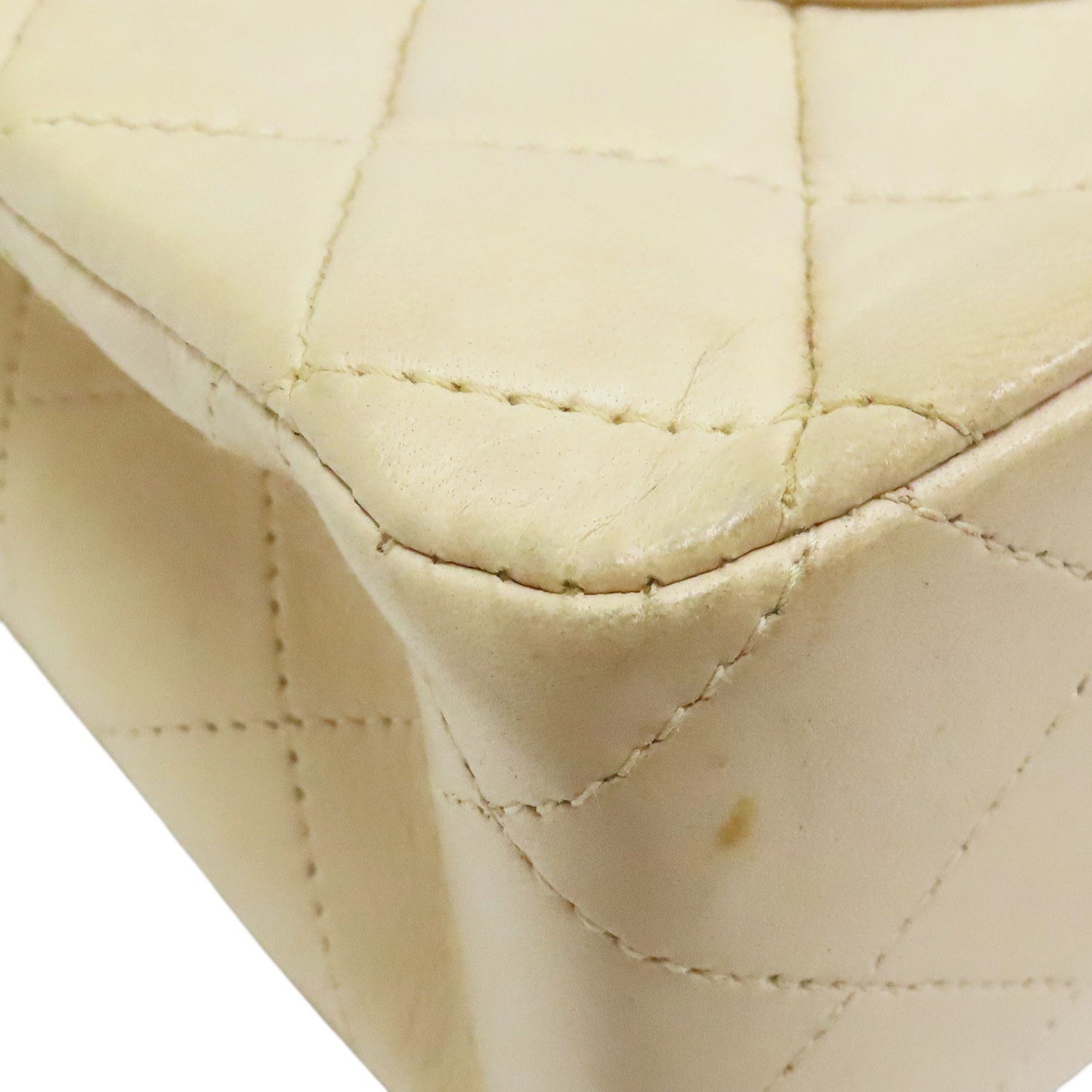 Chanel Matelasse Coco Mark 25 Shoulder Bag Lambskin Beige Gold Metal (no Card)