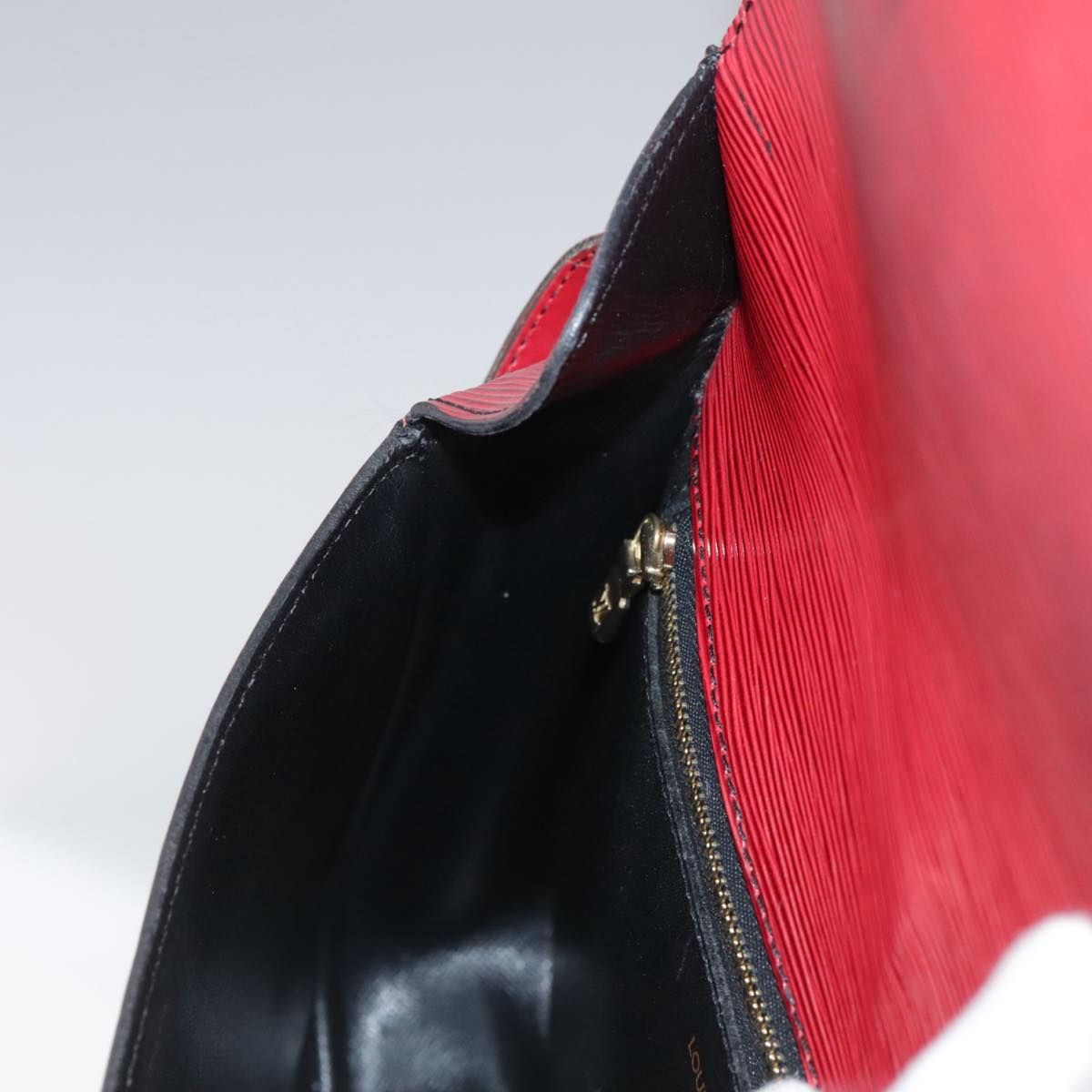 Louis Vuitton Epi Saint Cloud Gm Shoulder Bag Red M 52197 Lv Auth